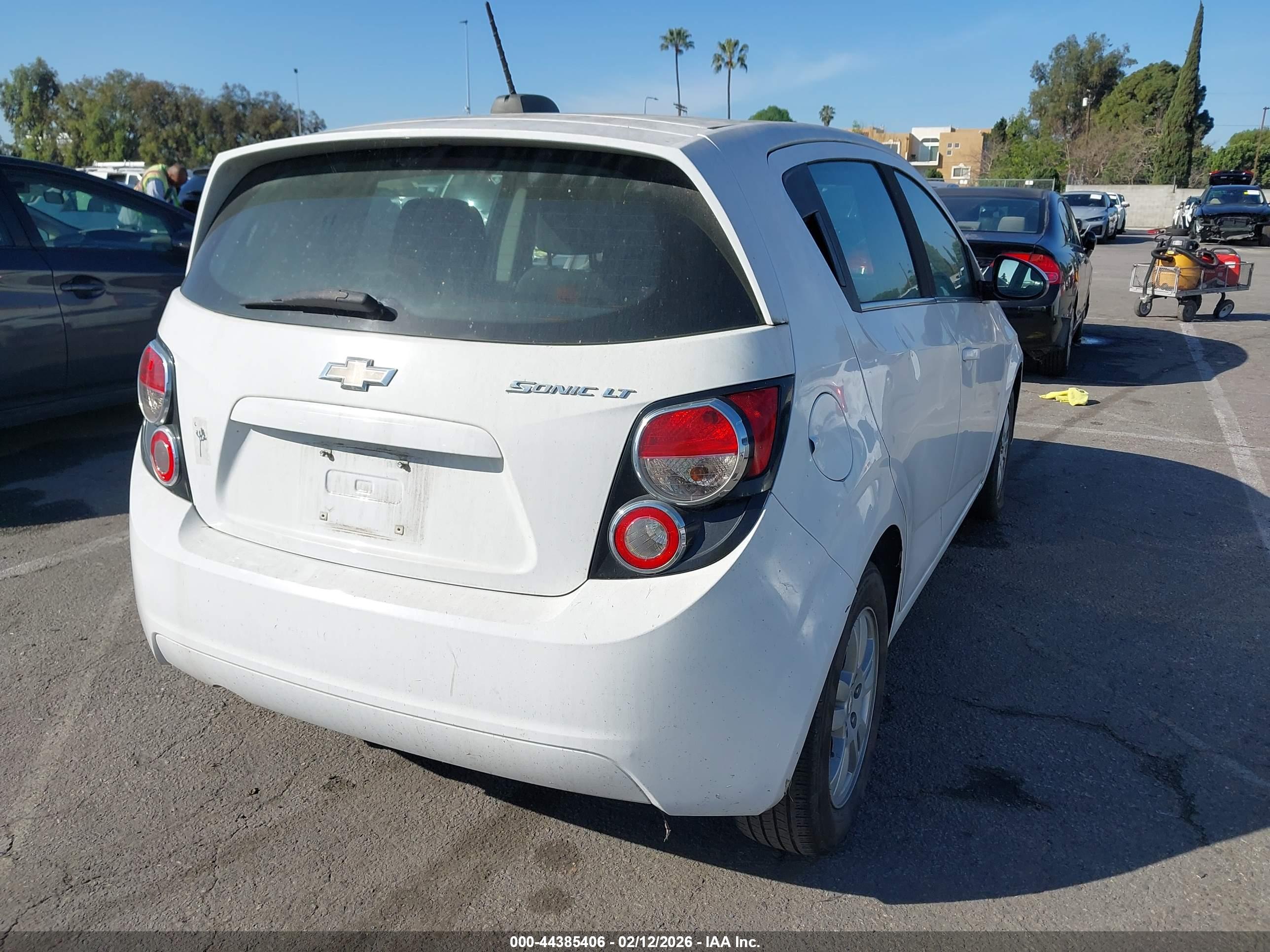 CHEVROLET SONIC image 4