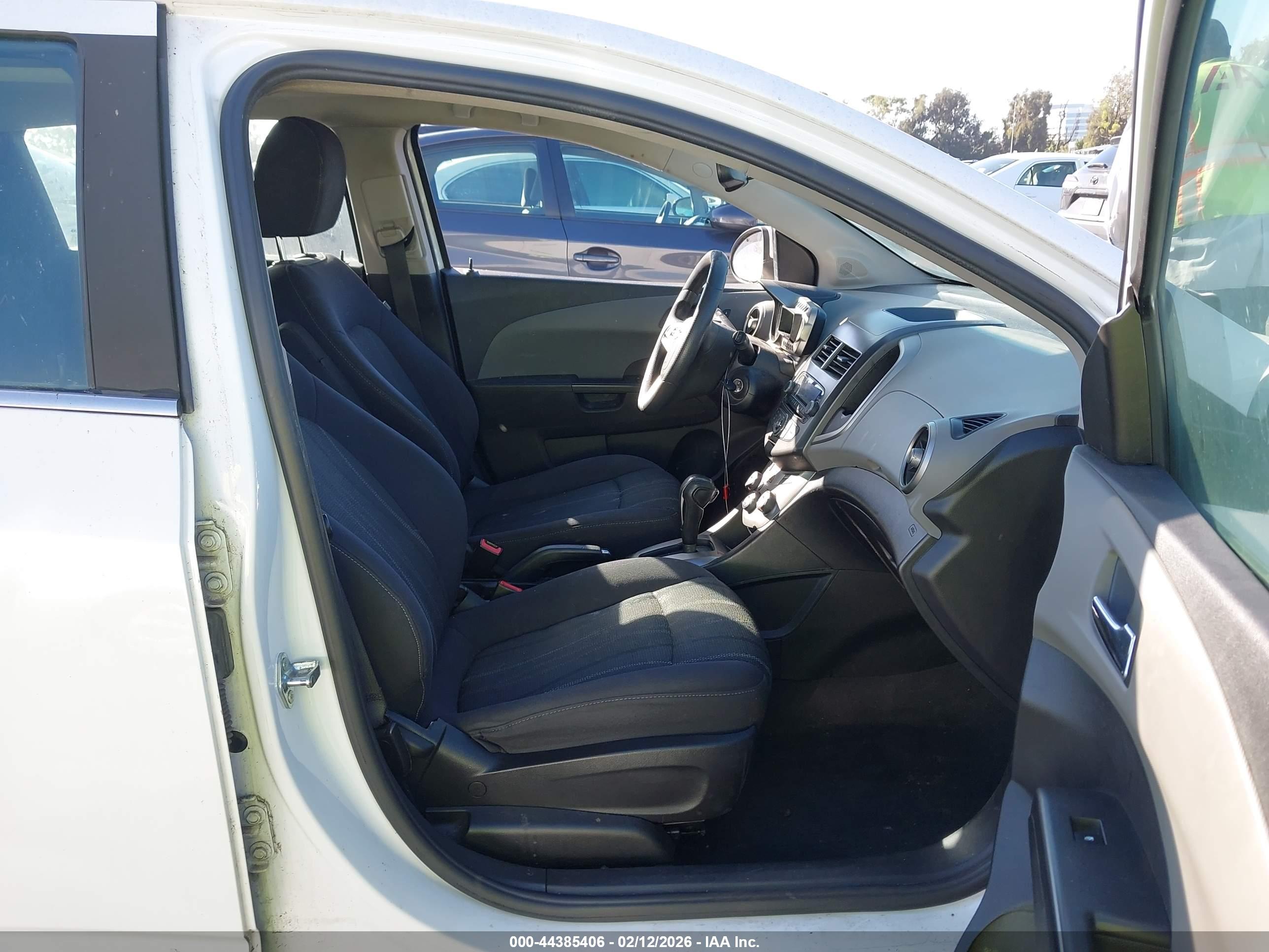 CHEVROLET SONIC image 5