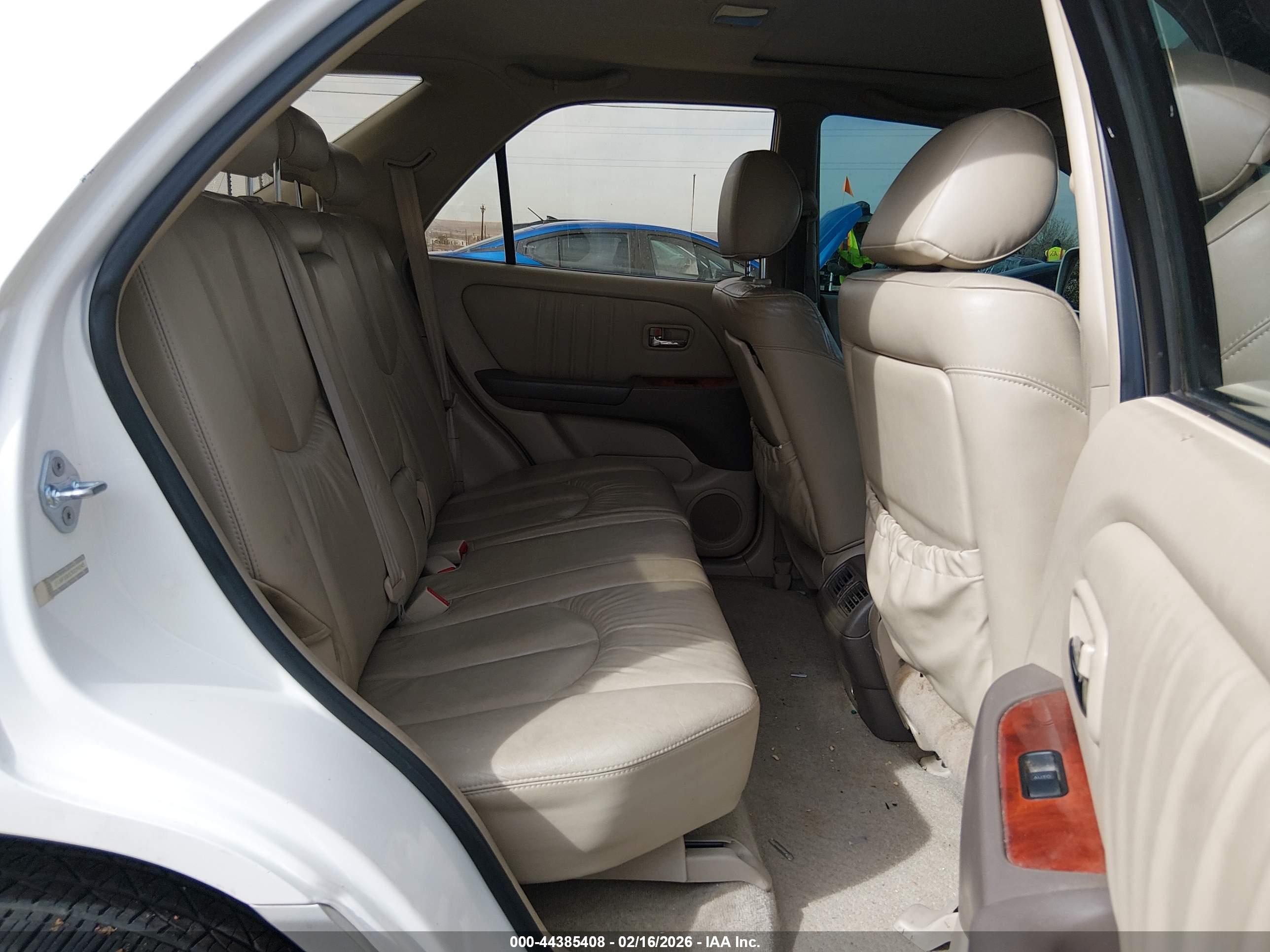 LEXUS RX image 8