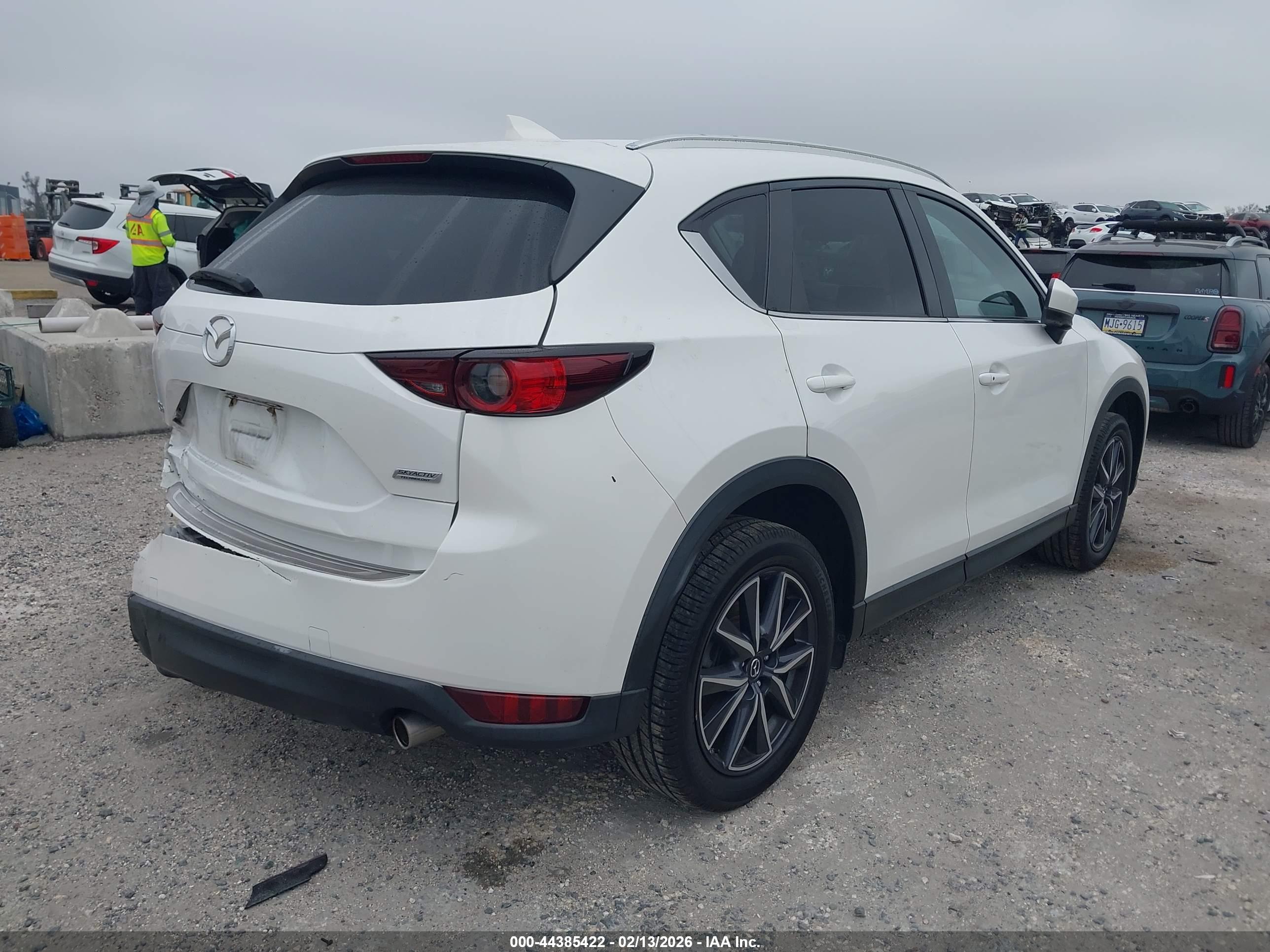 MAZDA CX-5 image 4
