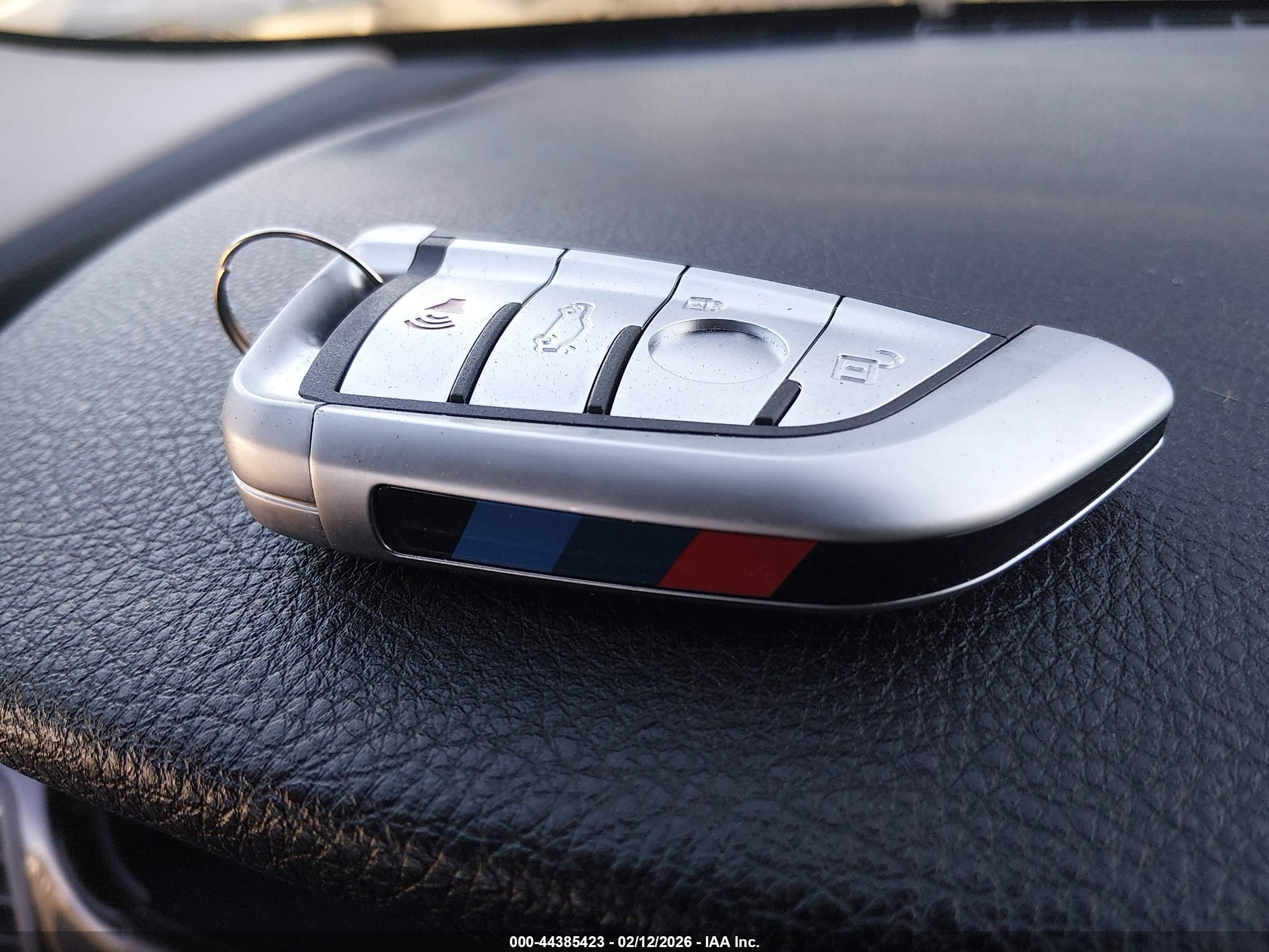 BMW 650I image 11