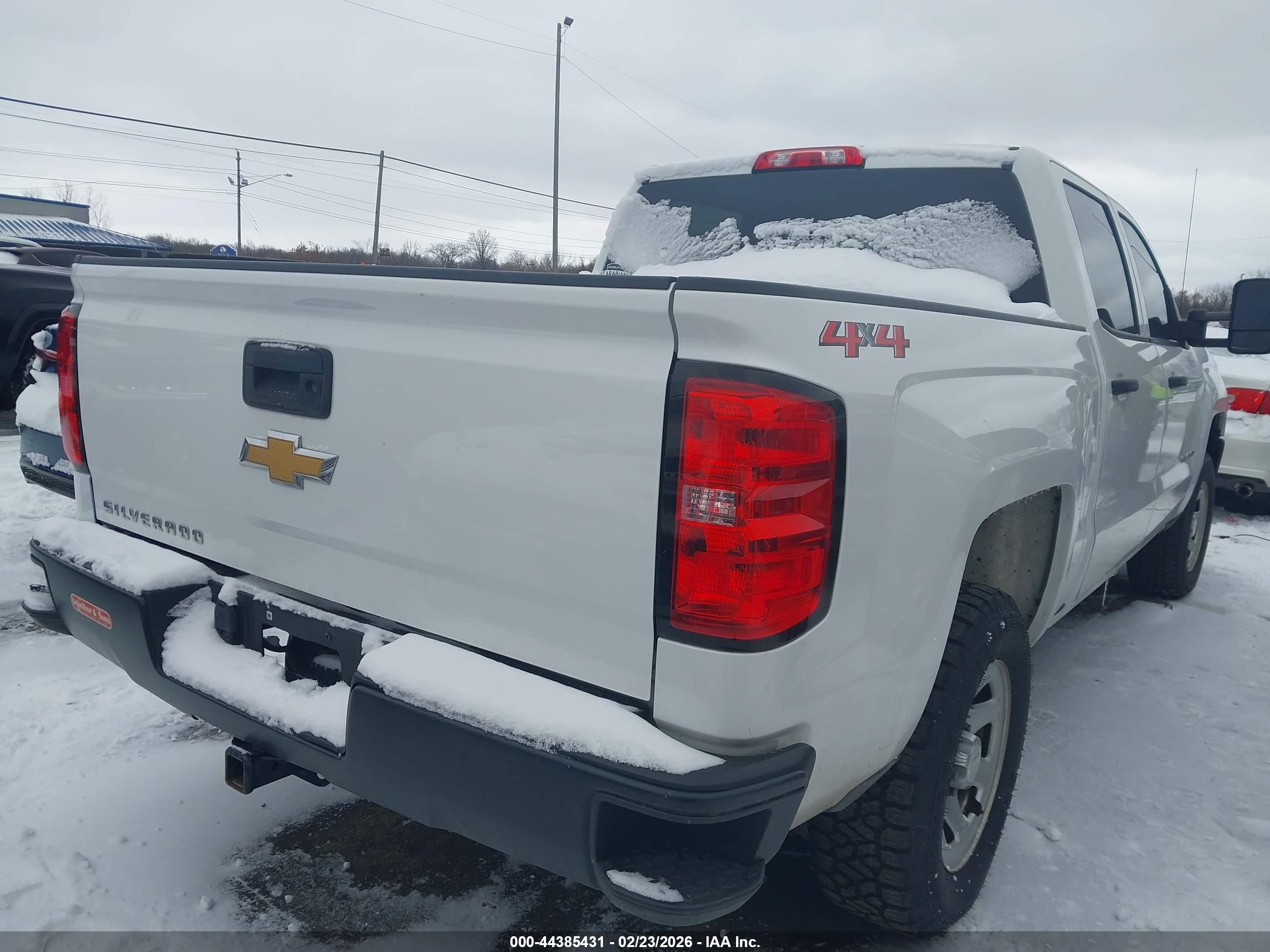CHEVROLET SILVERADO image 4