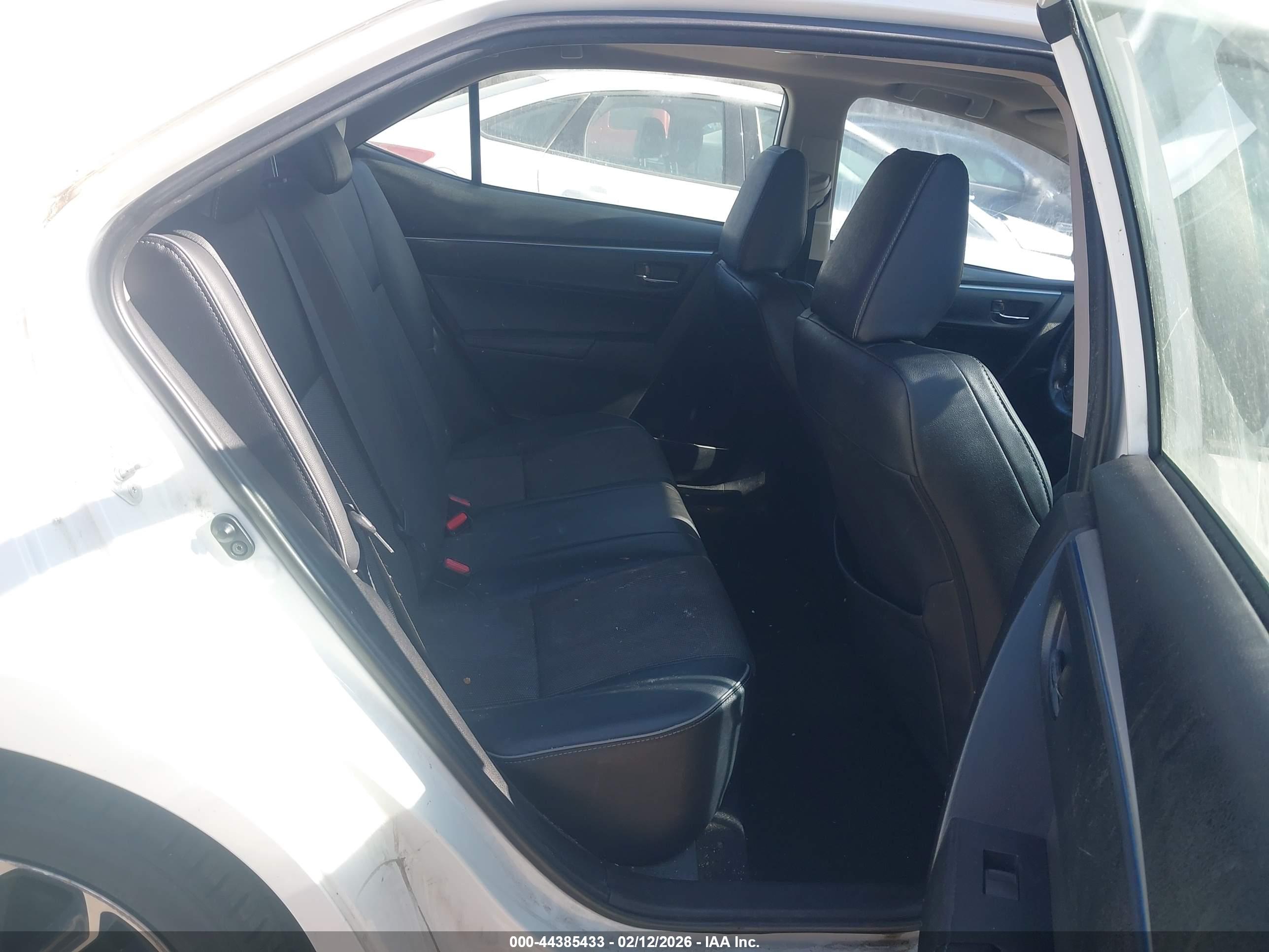 TOYOTA COROLLA image 8