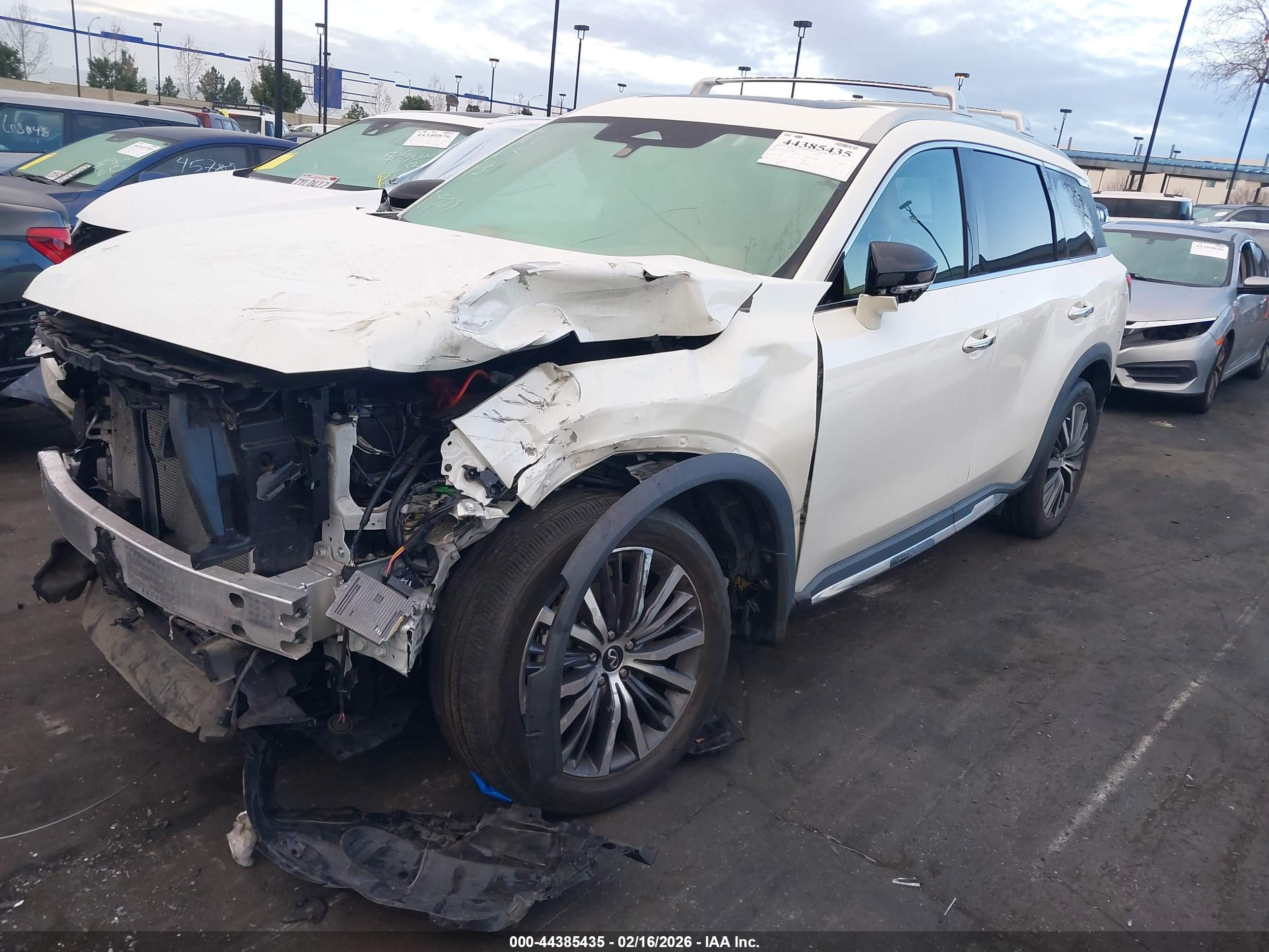INFINITI QX60 image 2