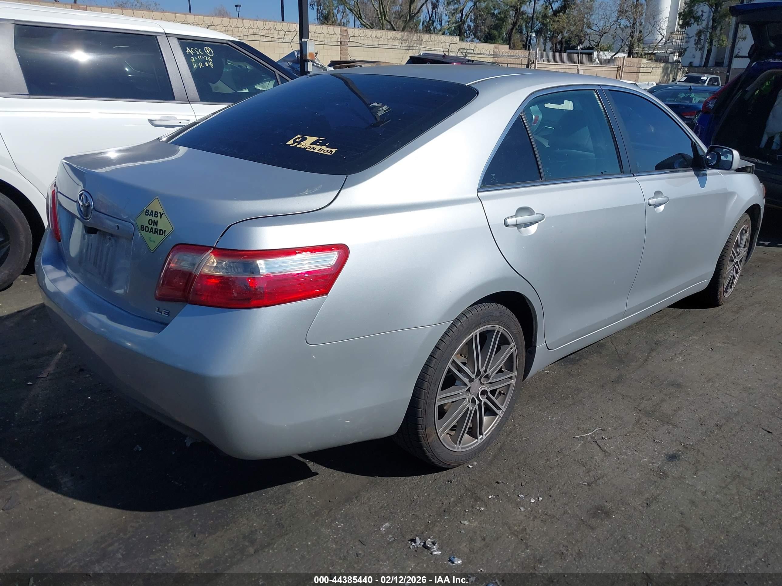 TOYOTA CAMRY image 4