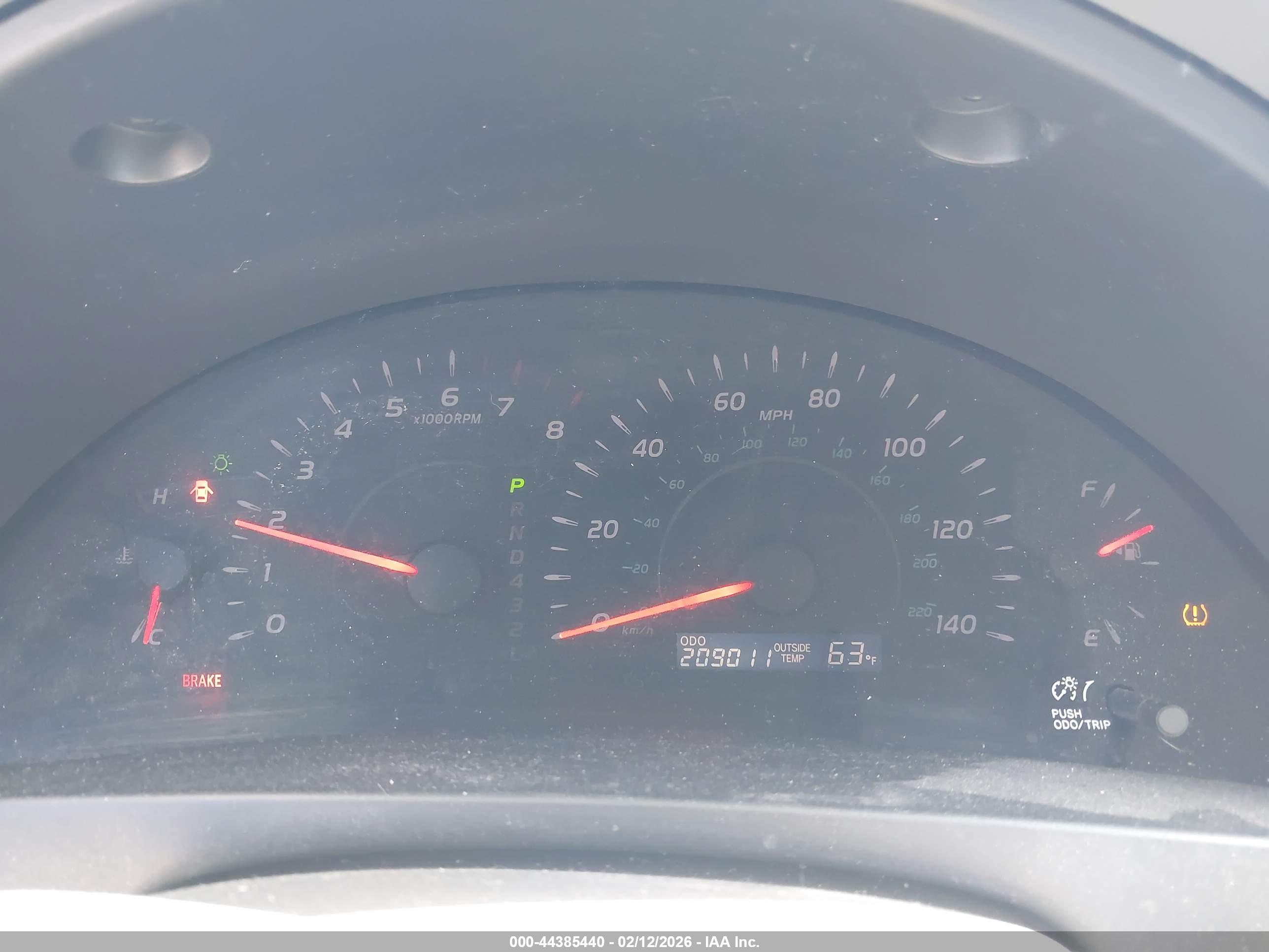TOYOTA CAMRY image 7