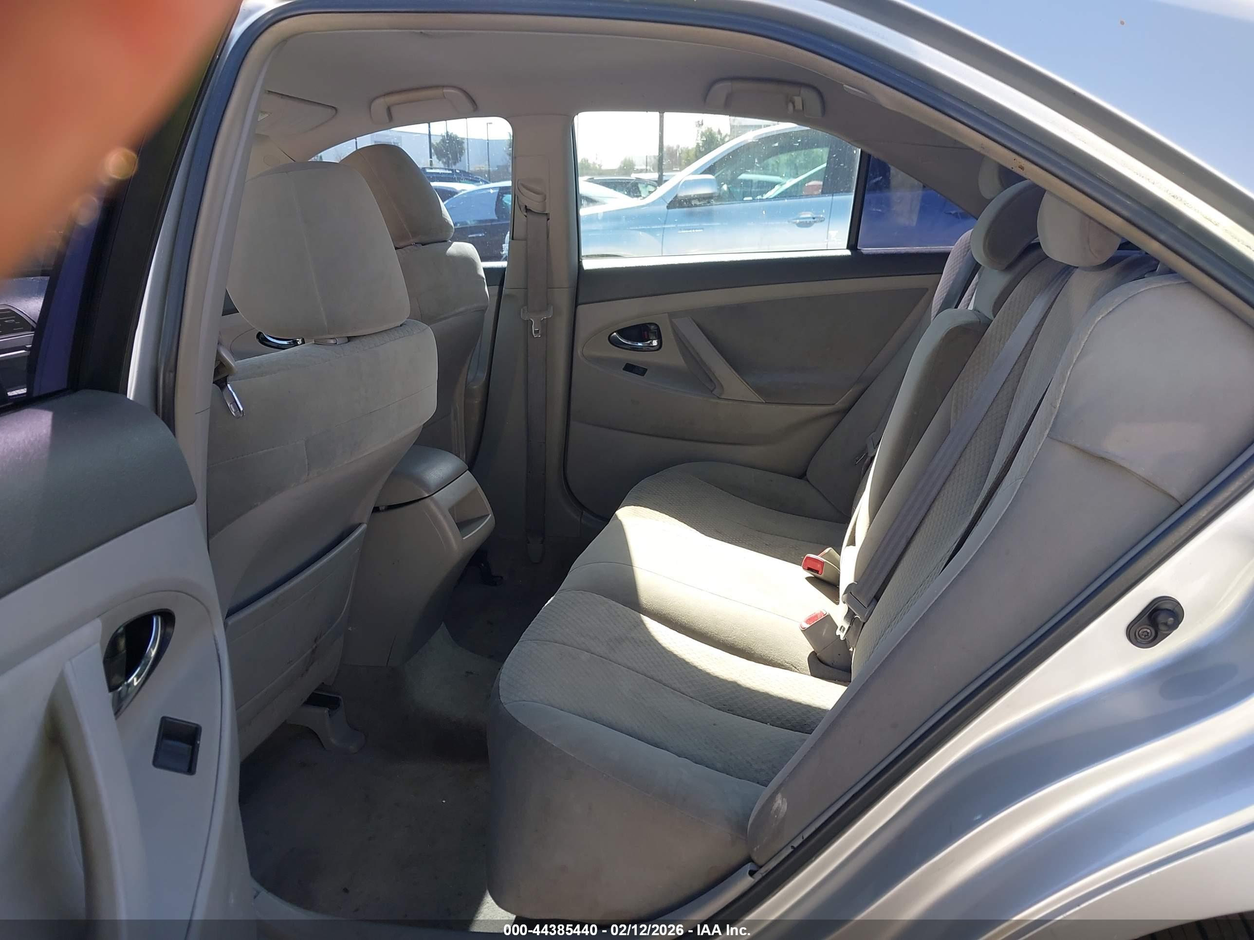 TOYOTA CAMRY image 8