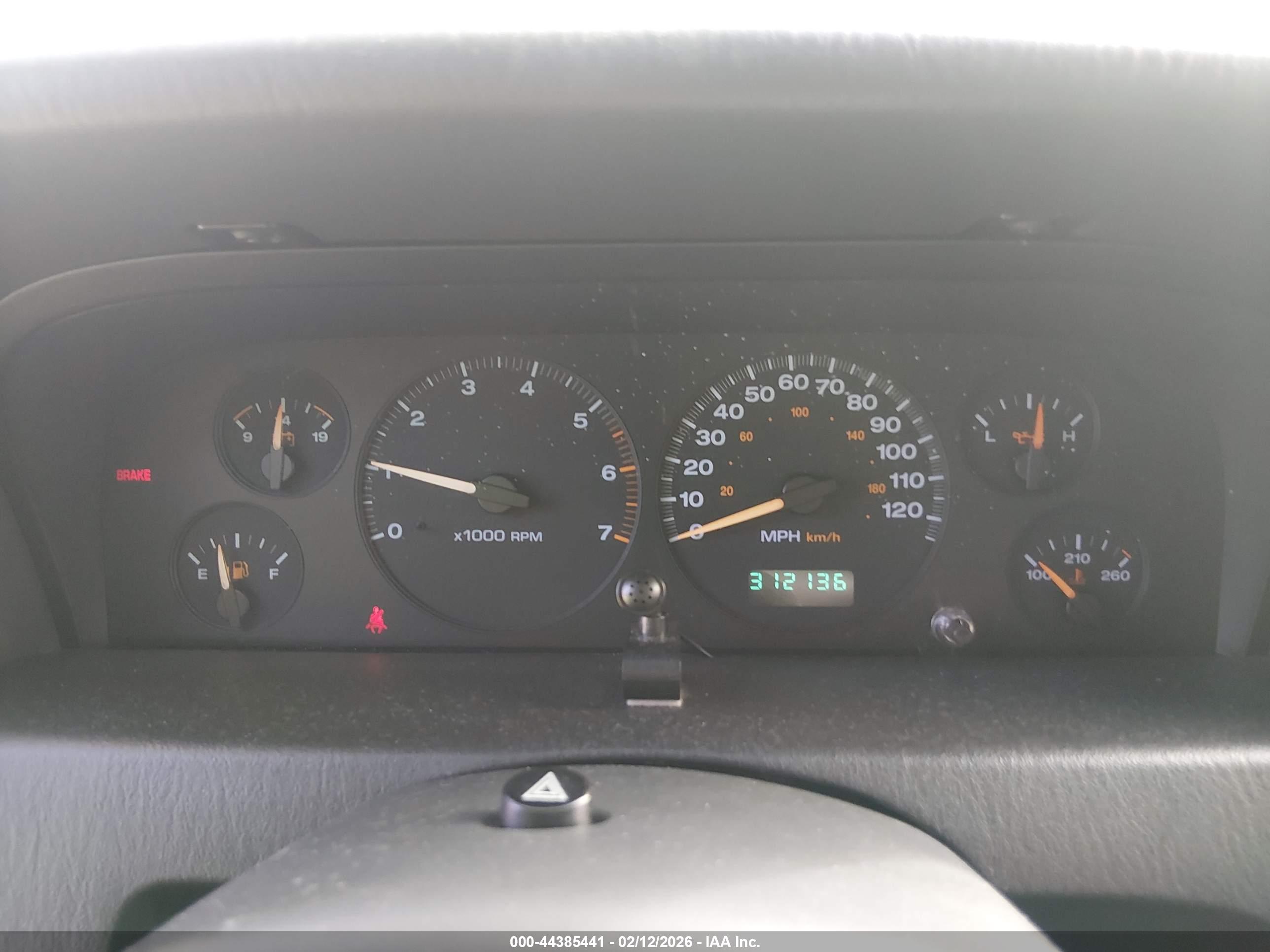 JEEP GRAND image 7