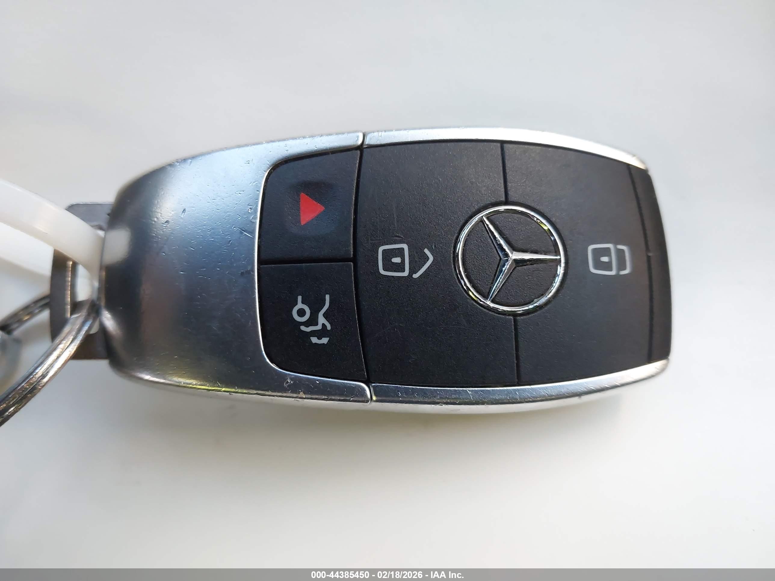 MERCEDES-BENZ C image 11