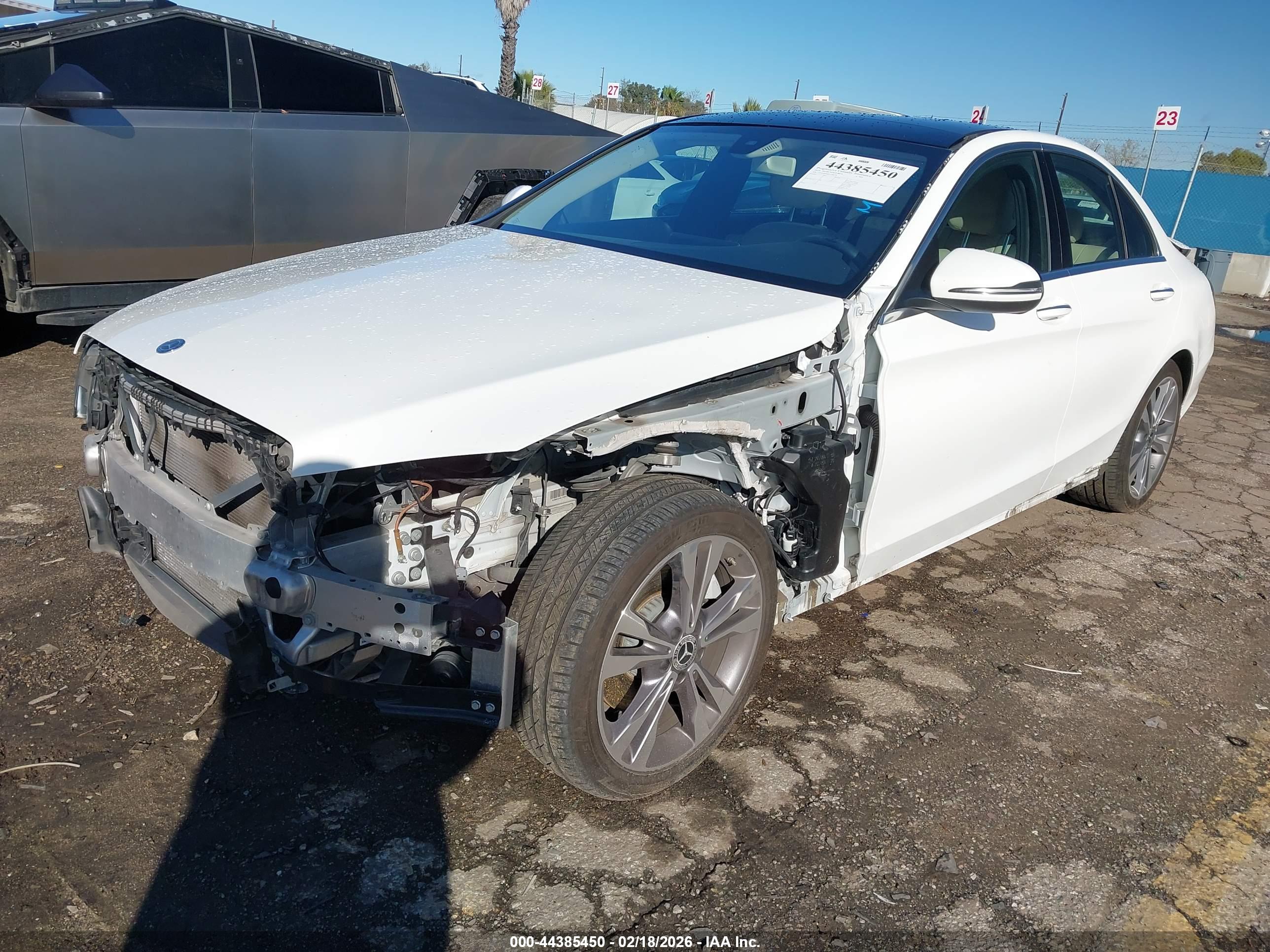 MERCEDES-BENZ C image 2