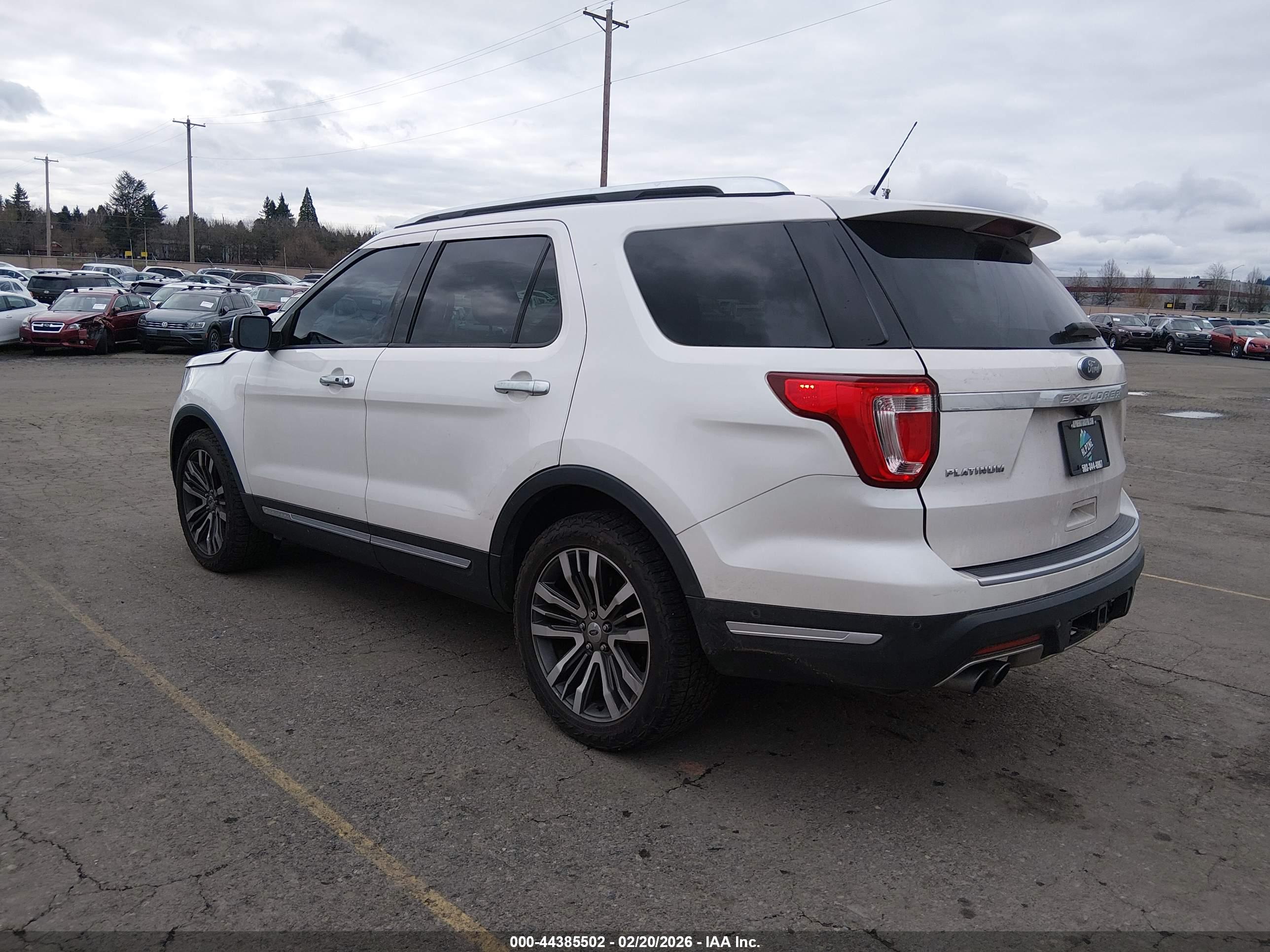 FORD EXPLORER image 3