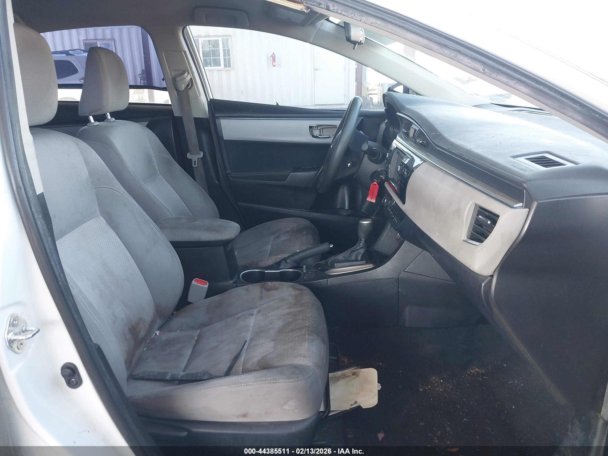 TOYOTA COROLLA image 5