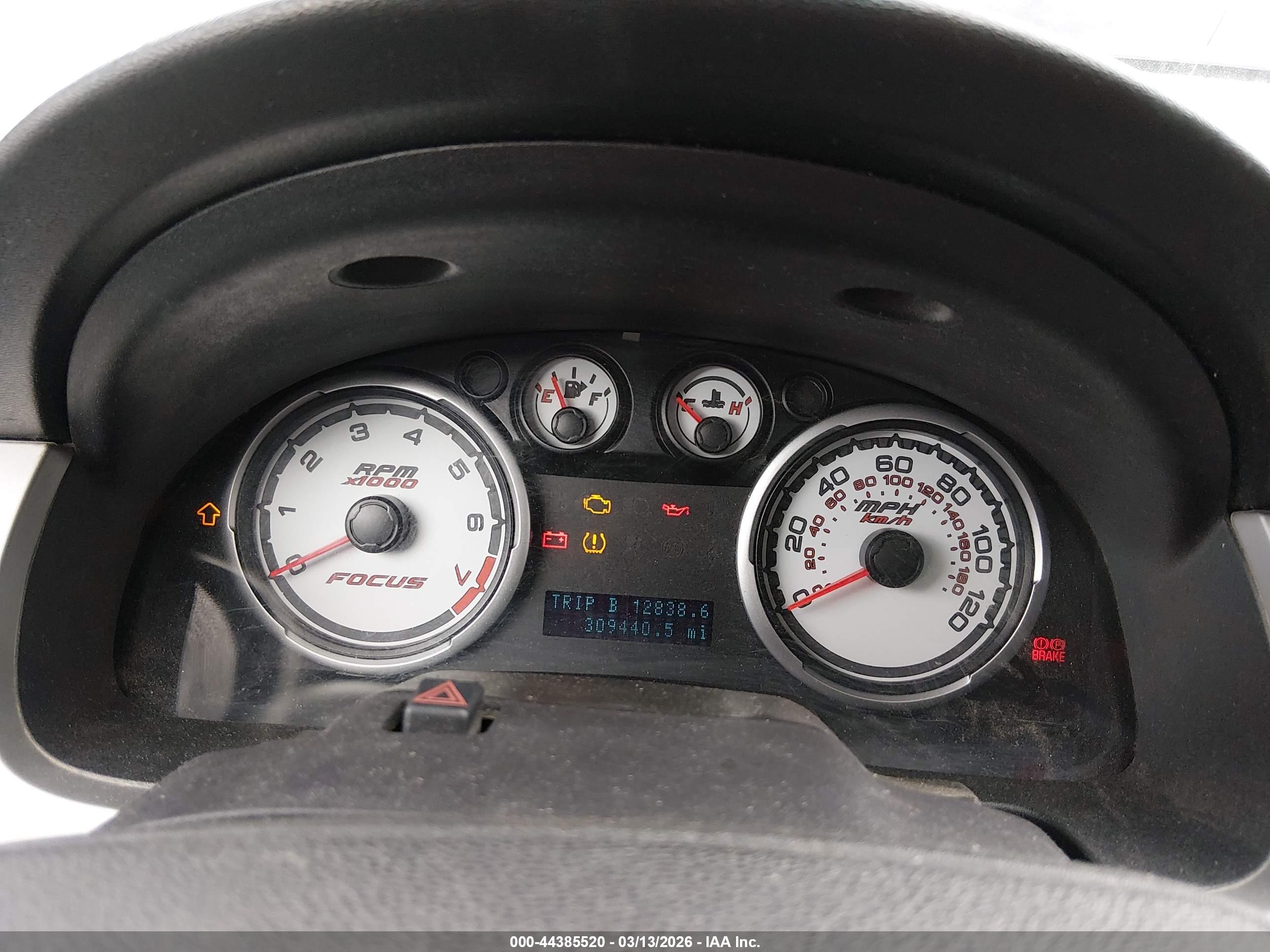 FORD FOCUS image 7
