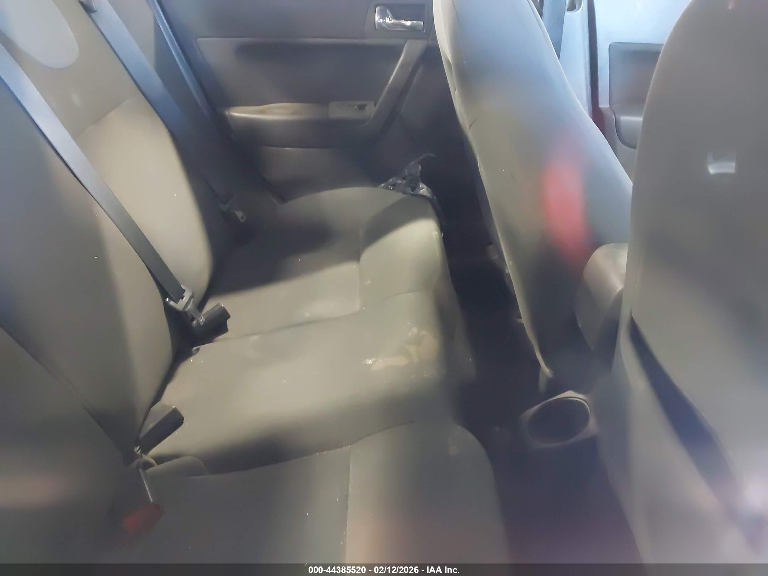 FORD FOCUS image 8