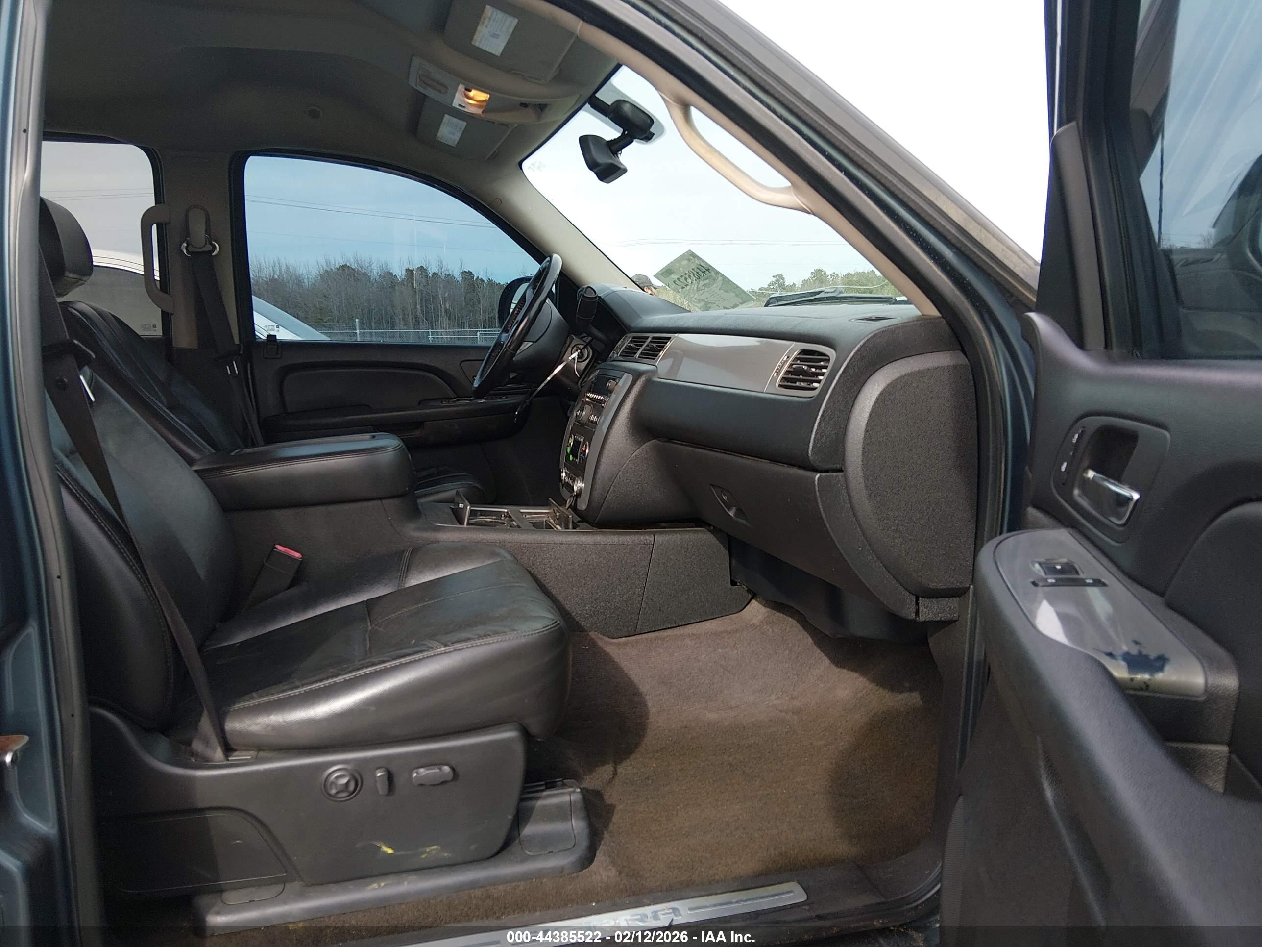 GMC SIERRA image 5