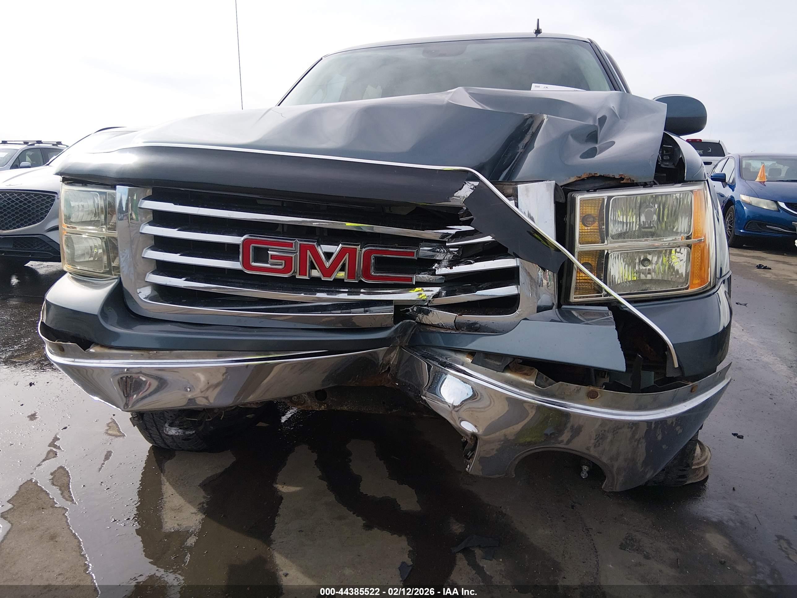 GMC SIERRA image 6