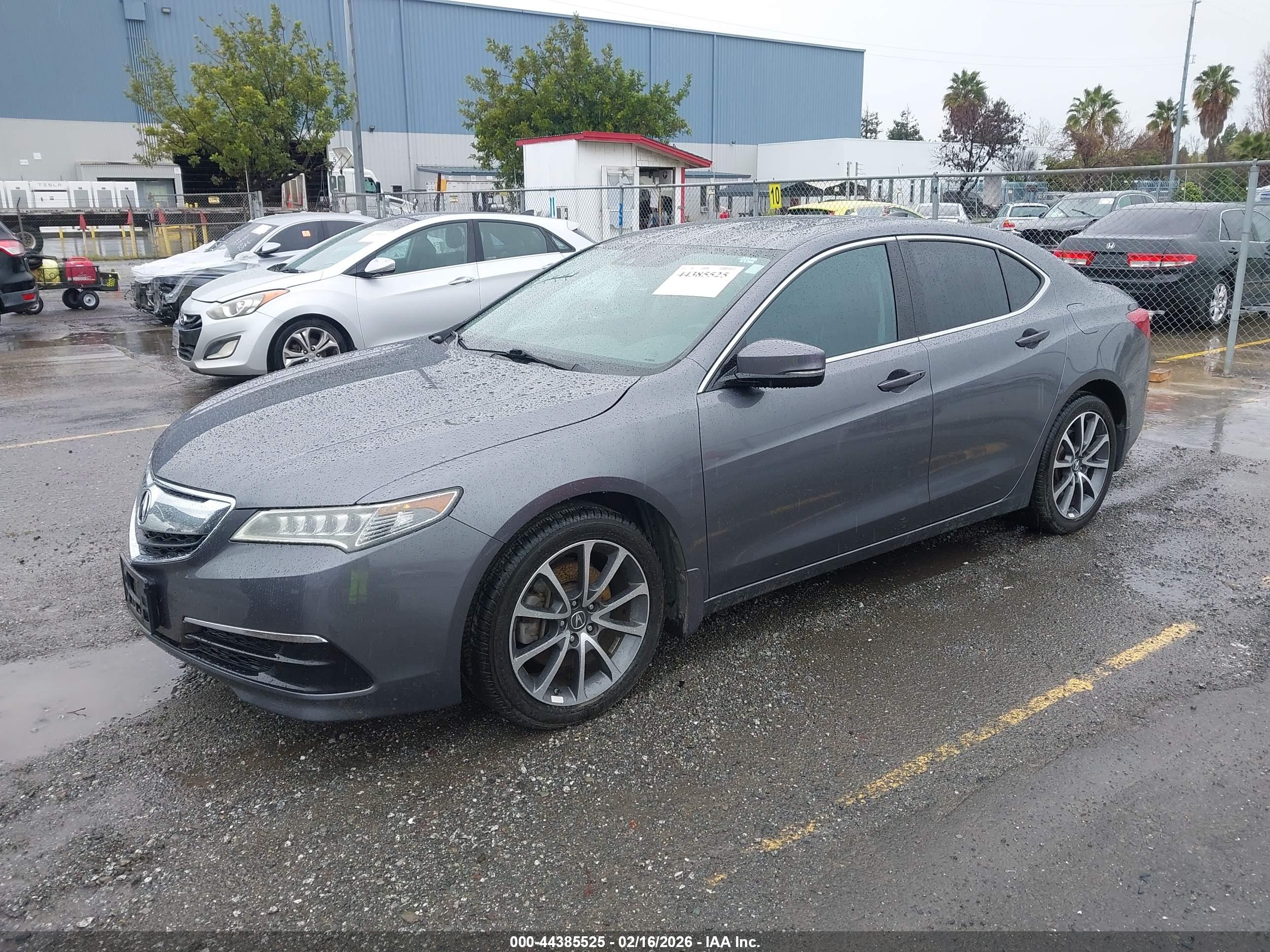 ACURA TLX image 2