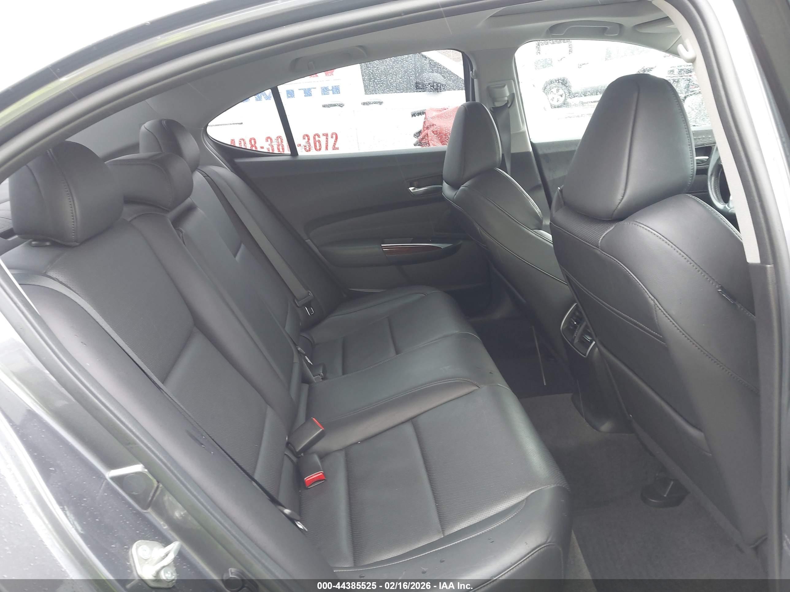 ACURA TLX image 8