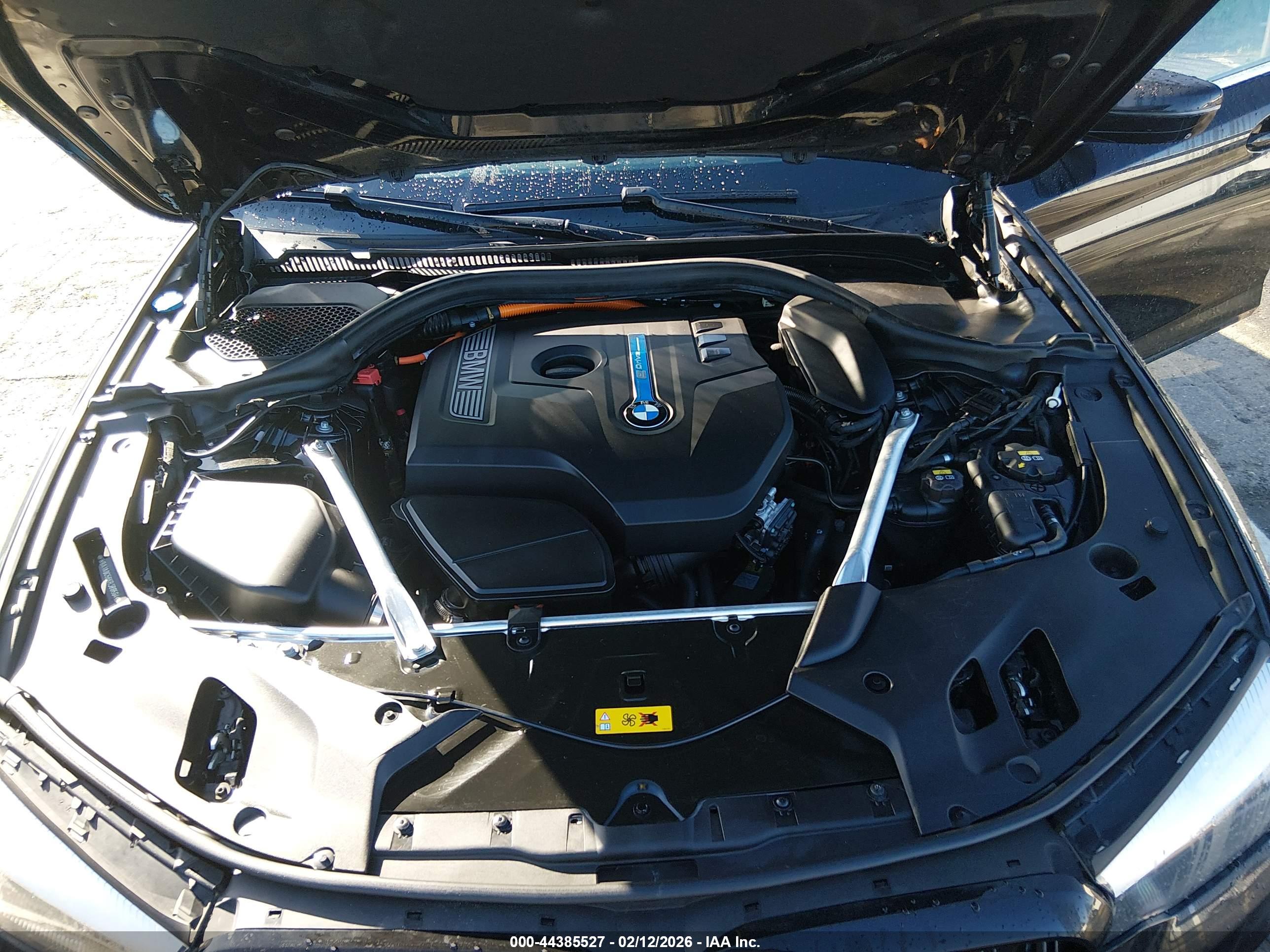 BMW 530E image 10