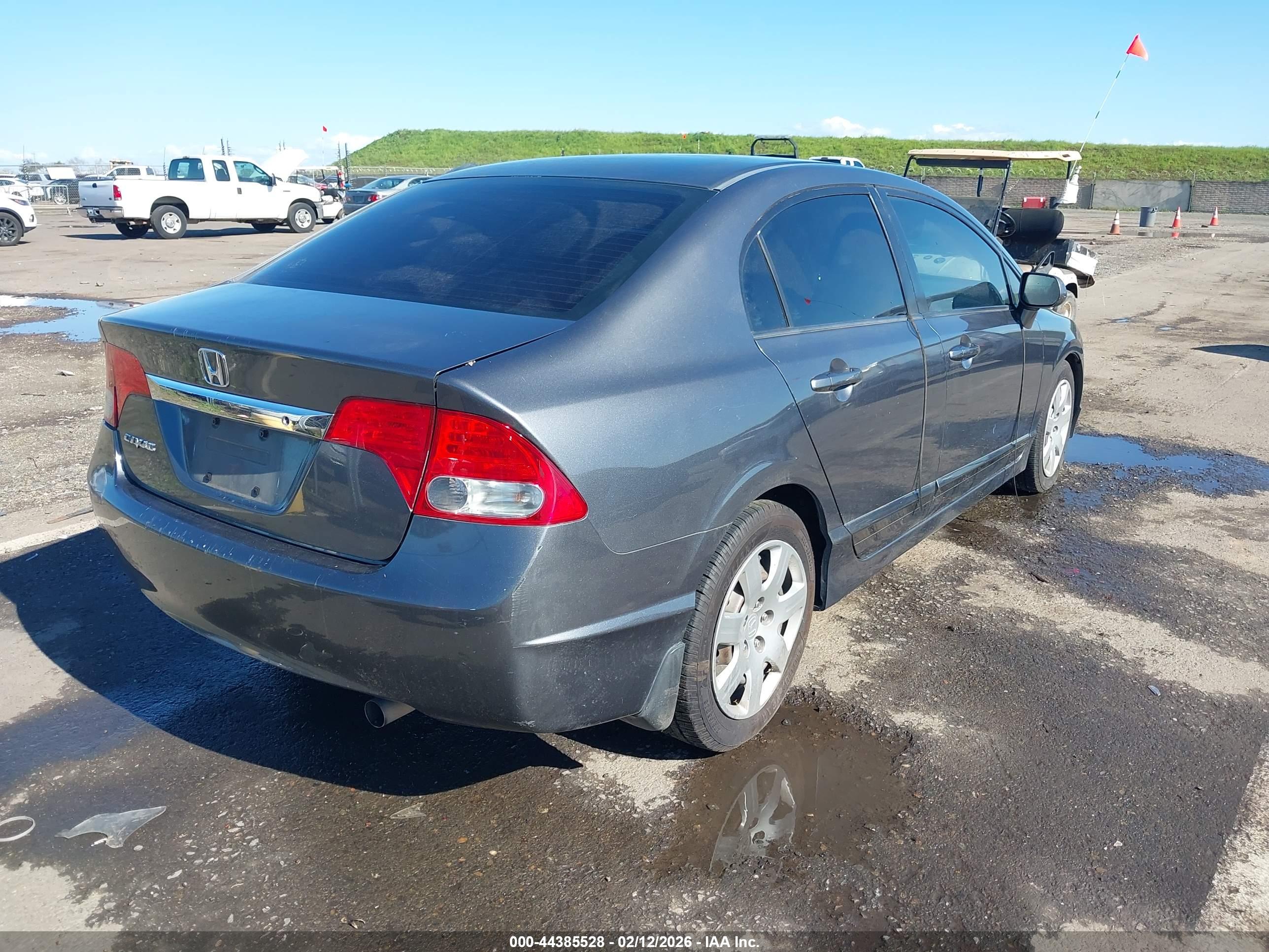 HONDA CIVIC image 4