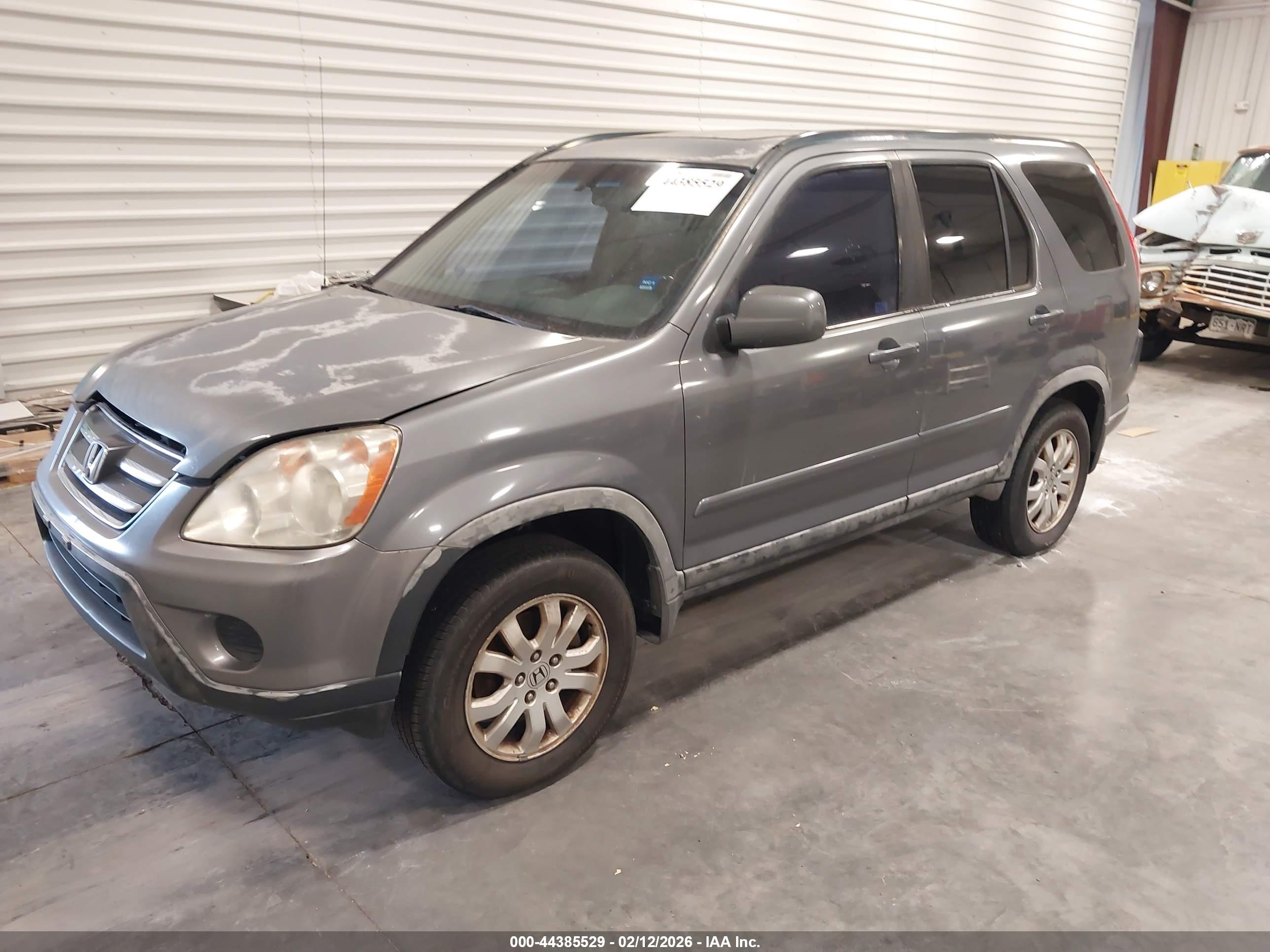 HONDA CR-V image 2