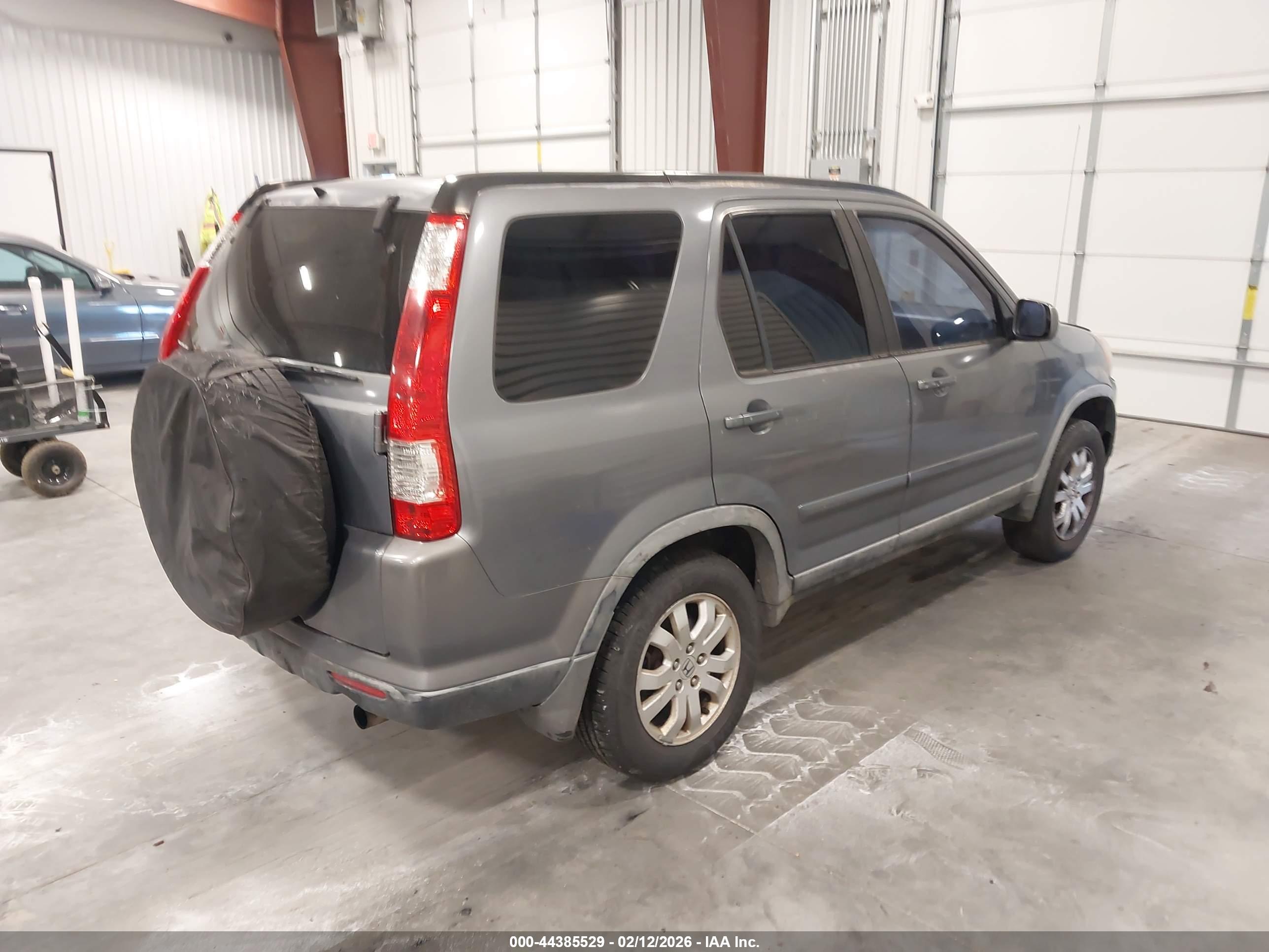 HONDA CR-V image 4