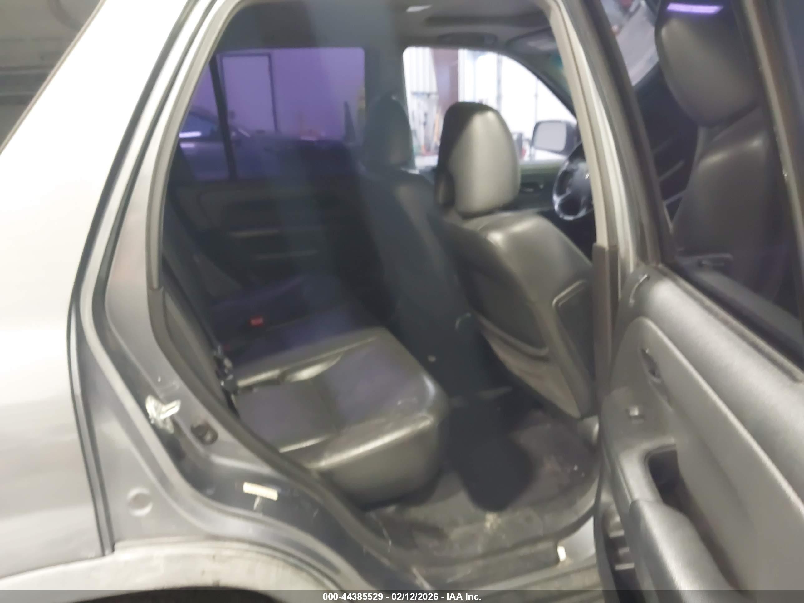 HONDA CR-V image 8