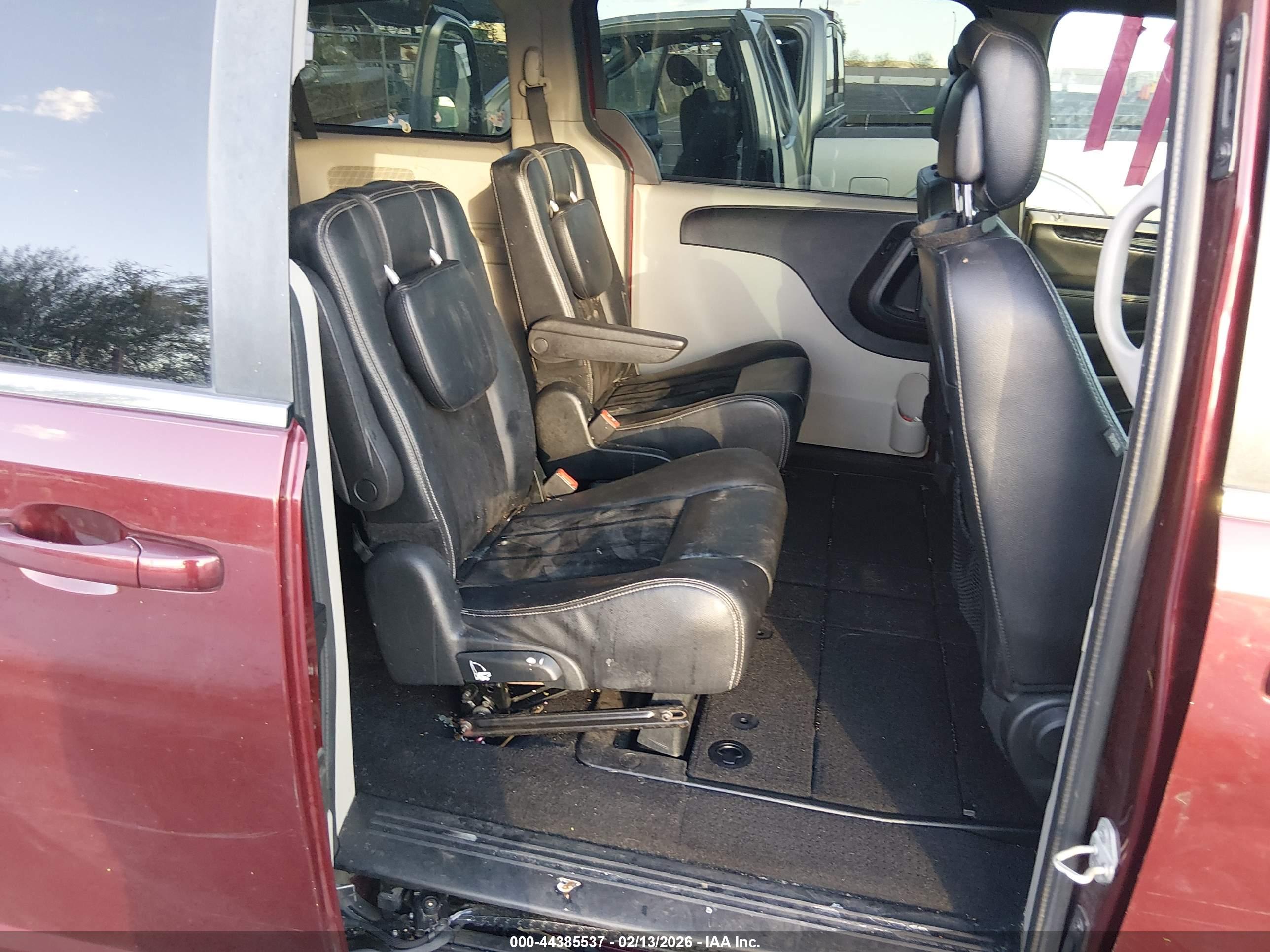 DODGE GRAND image 8