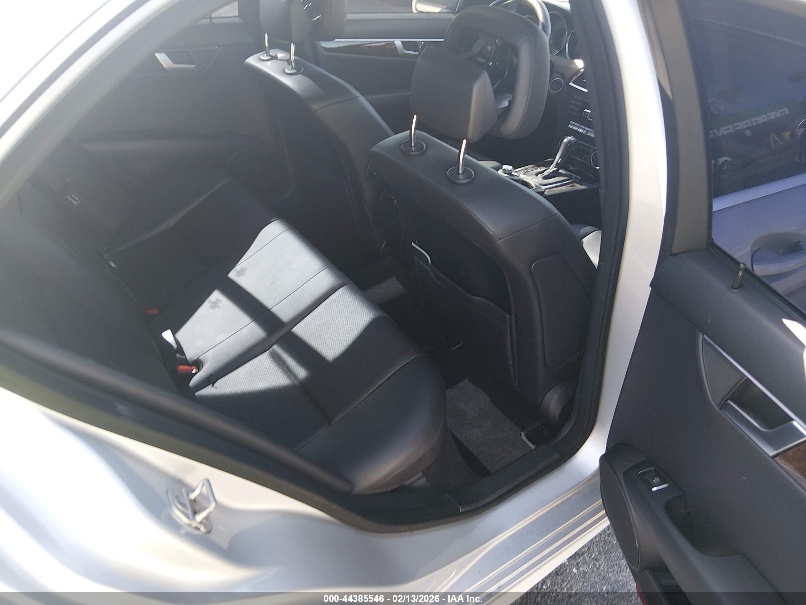 MERCEDES-BENZ C image 8