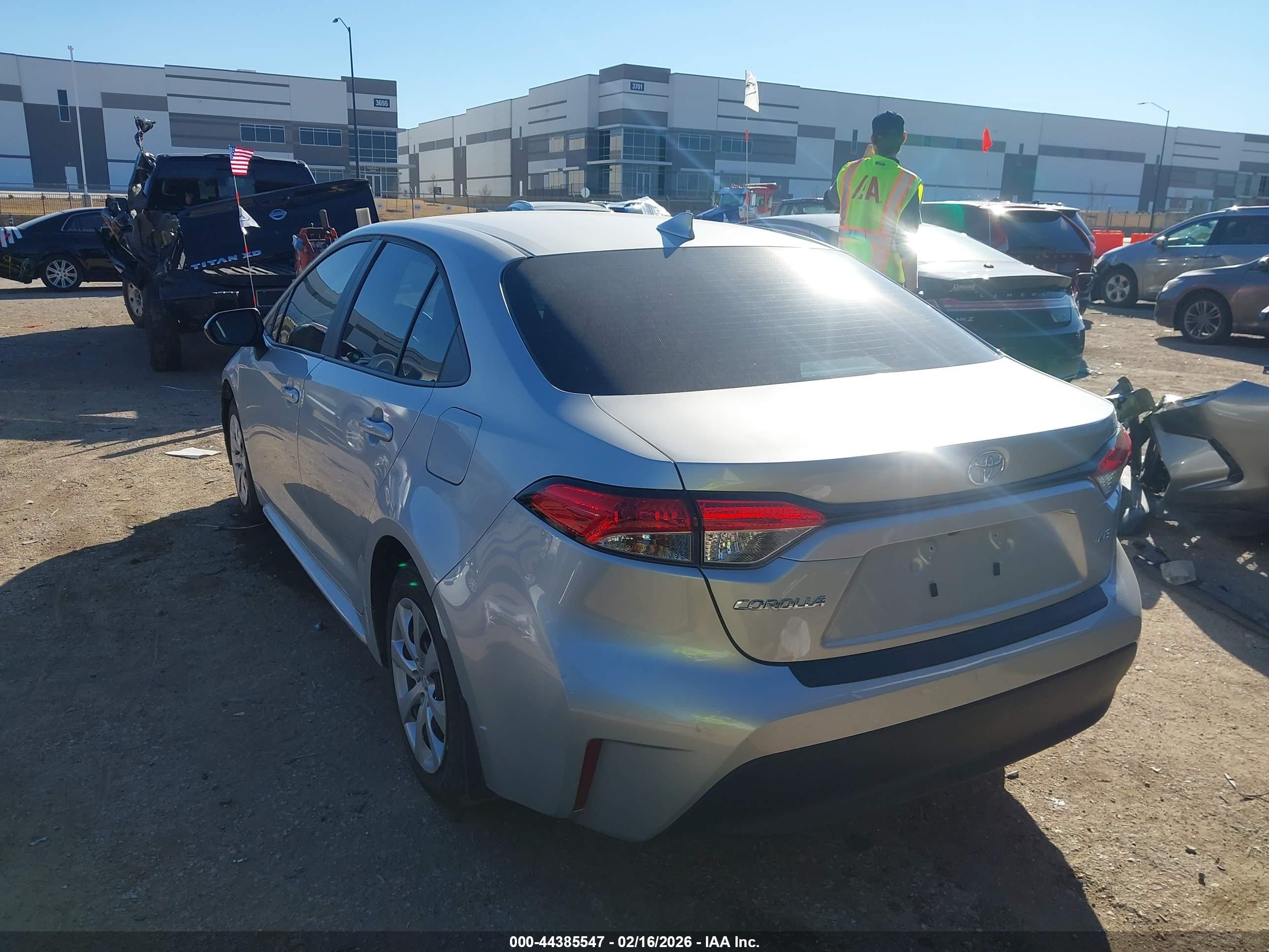 TOYOTA COROLLA image 3