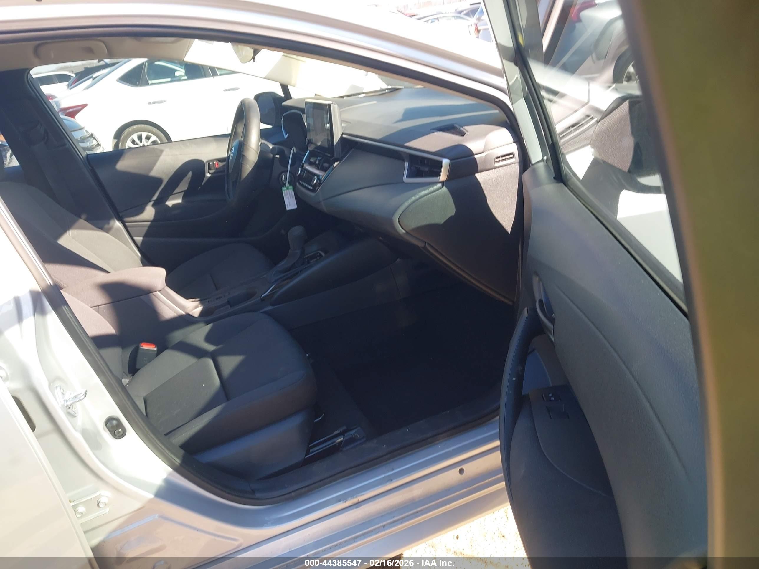 TOYOTA COROLLA image 5