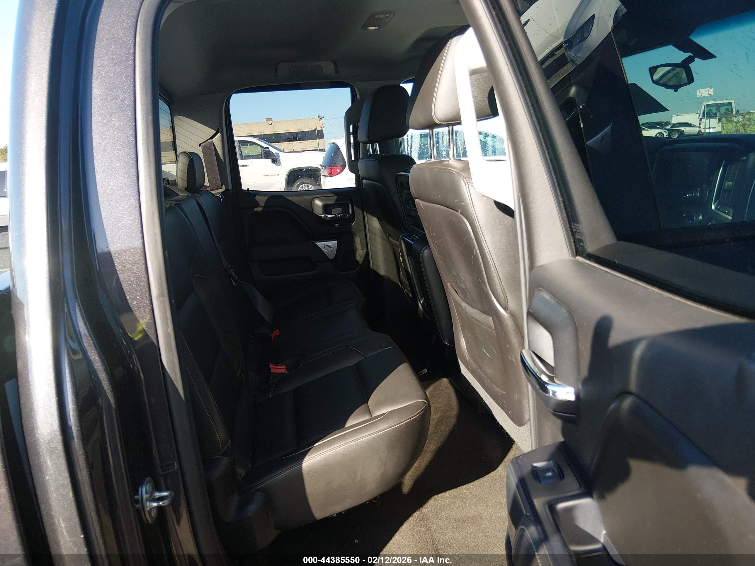 CHEVROLET SILVERADO image 8