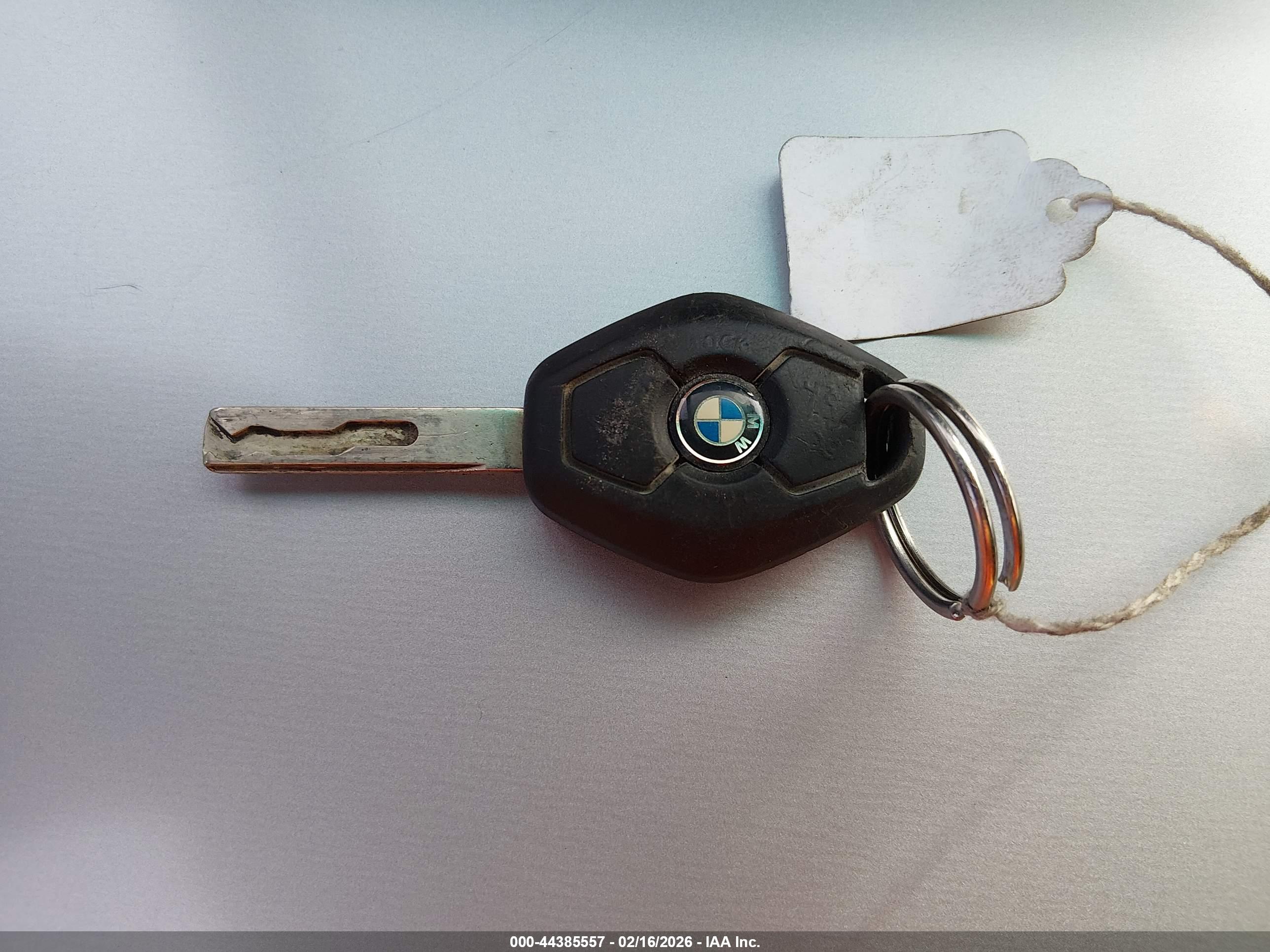 BMW 325XI image 11