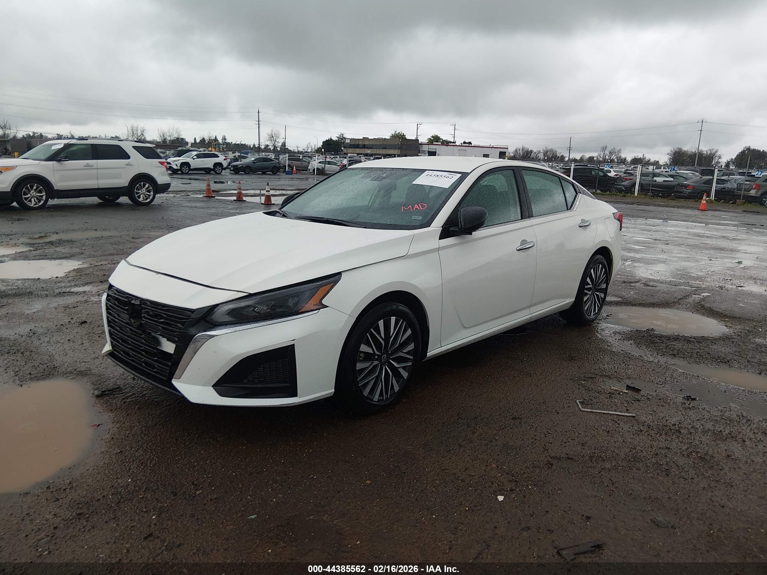 NISSAN ALTIMA image 2