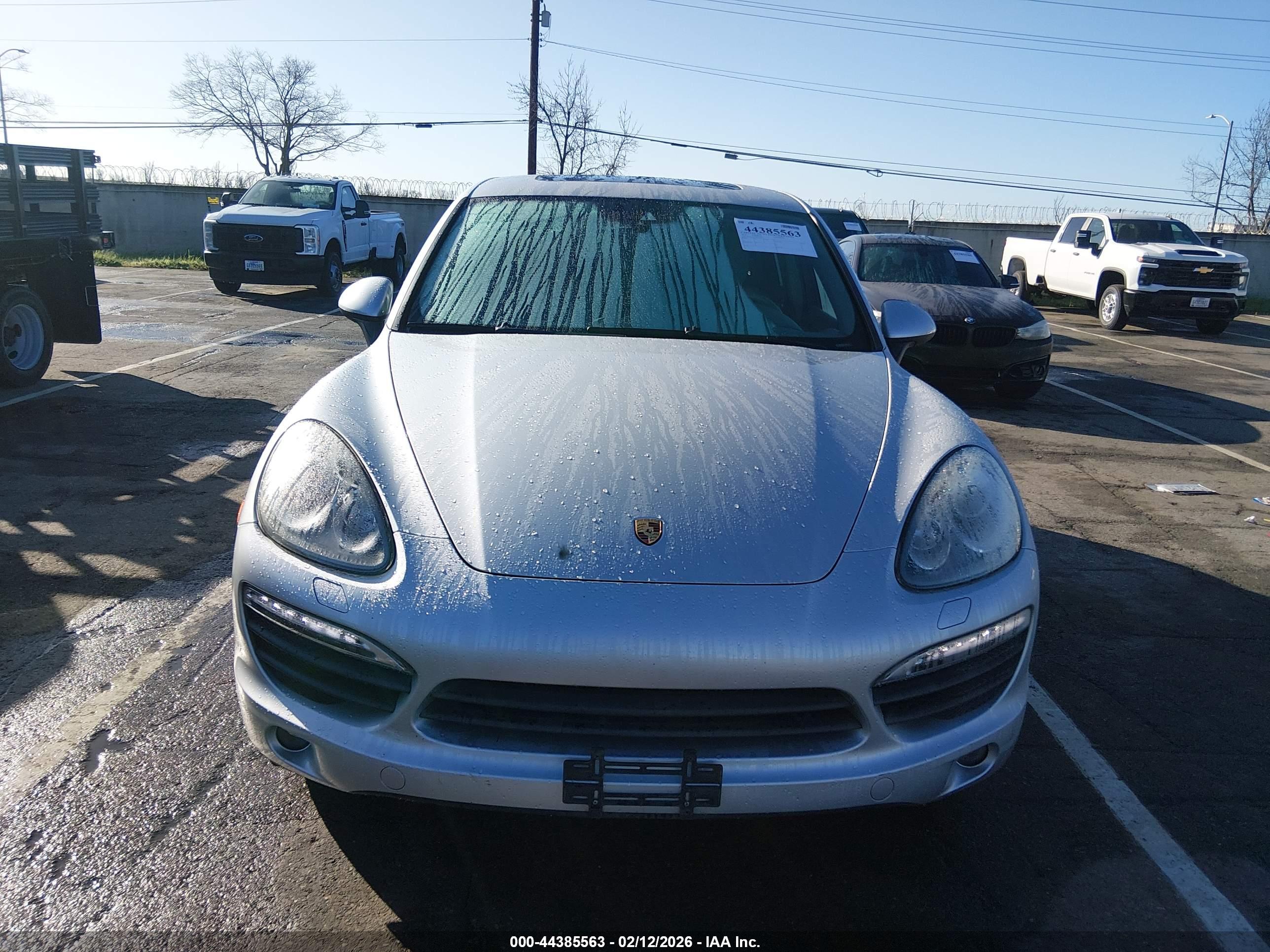 PORSCHE CAYENNE image 6