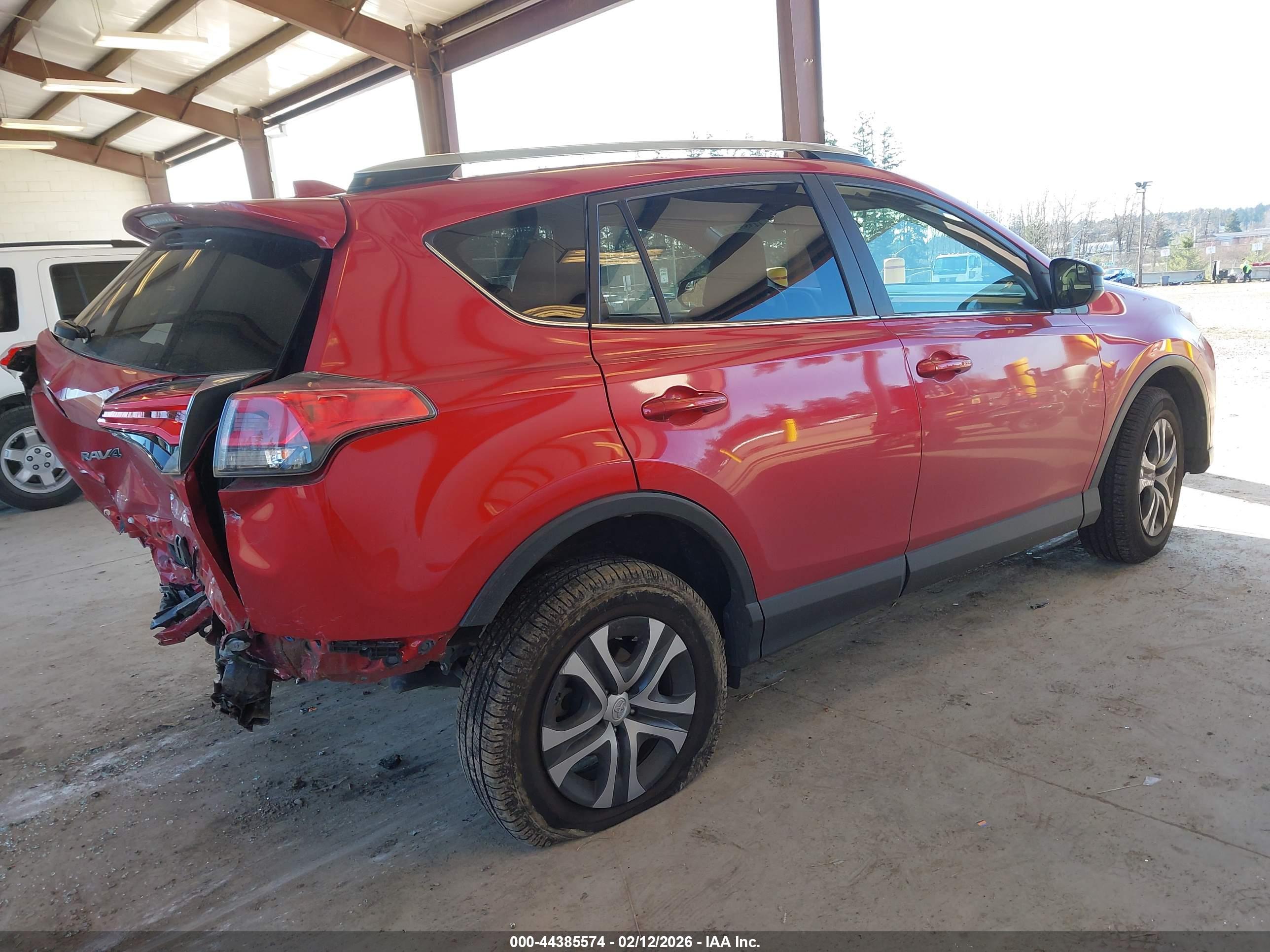 TOYOTA RAV4 image 4