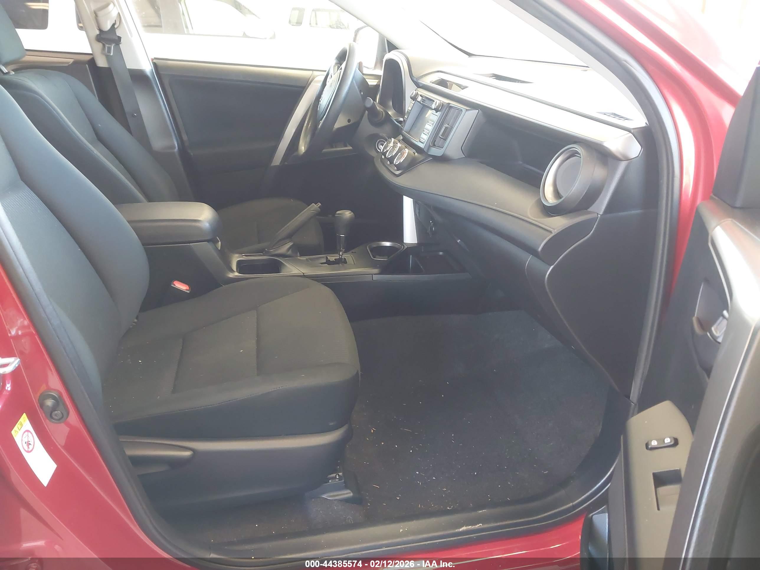 TOYOTA RAV4 image 5
