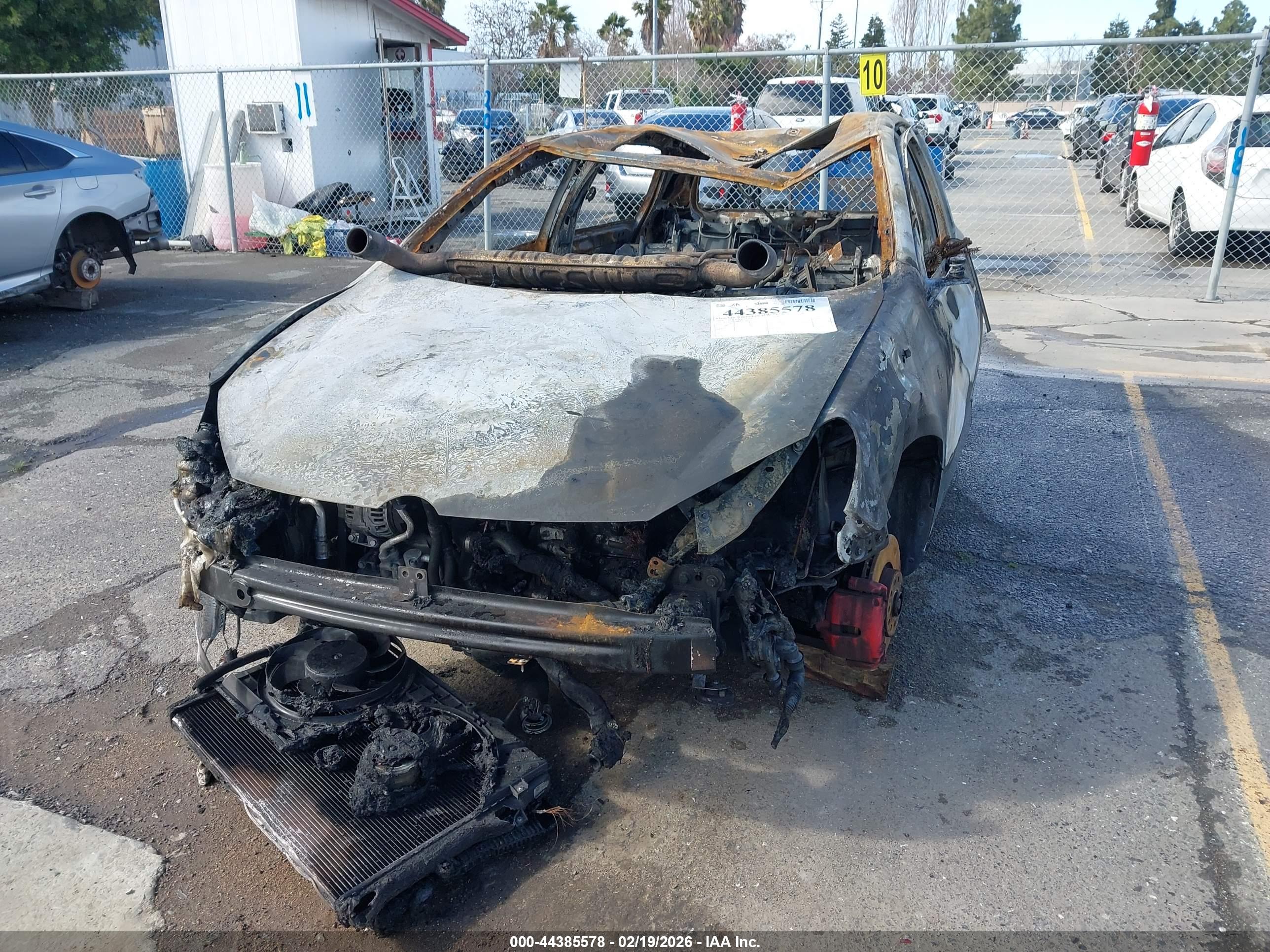 VOLKSWAGEN GTI image 6