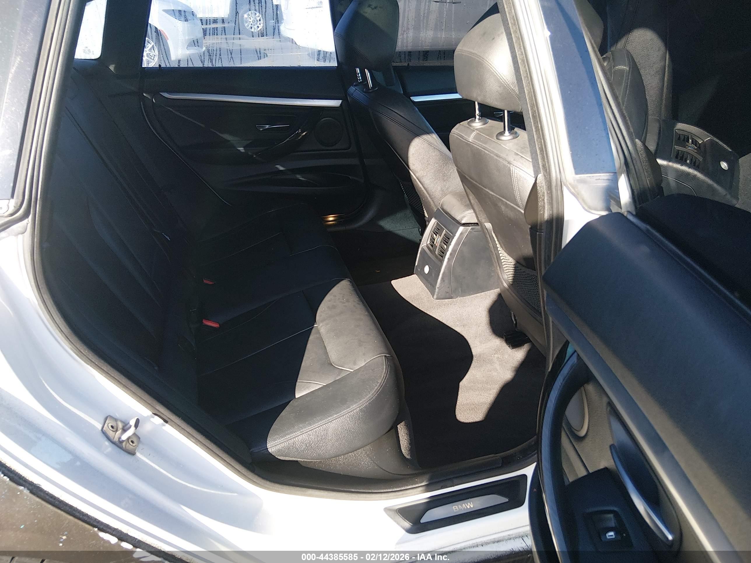 BMW 328I image 8