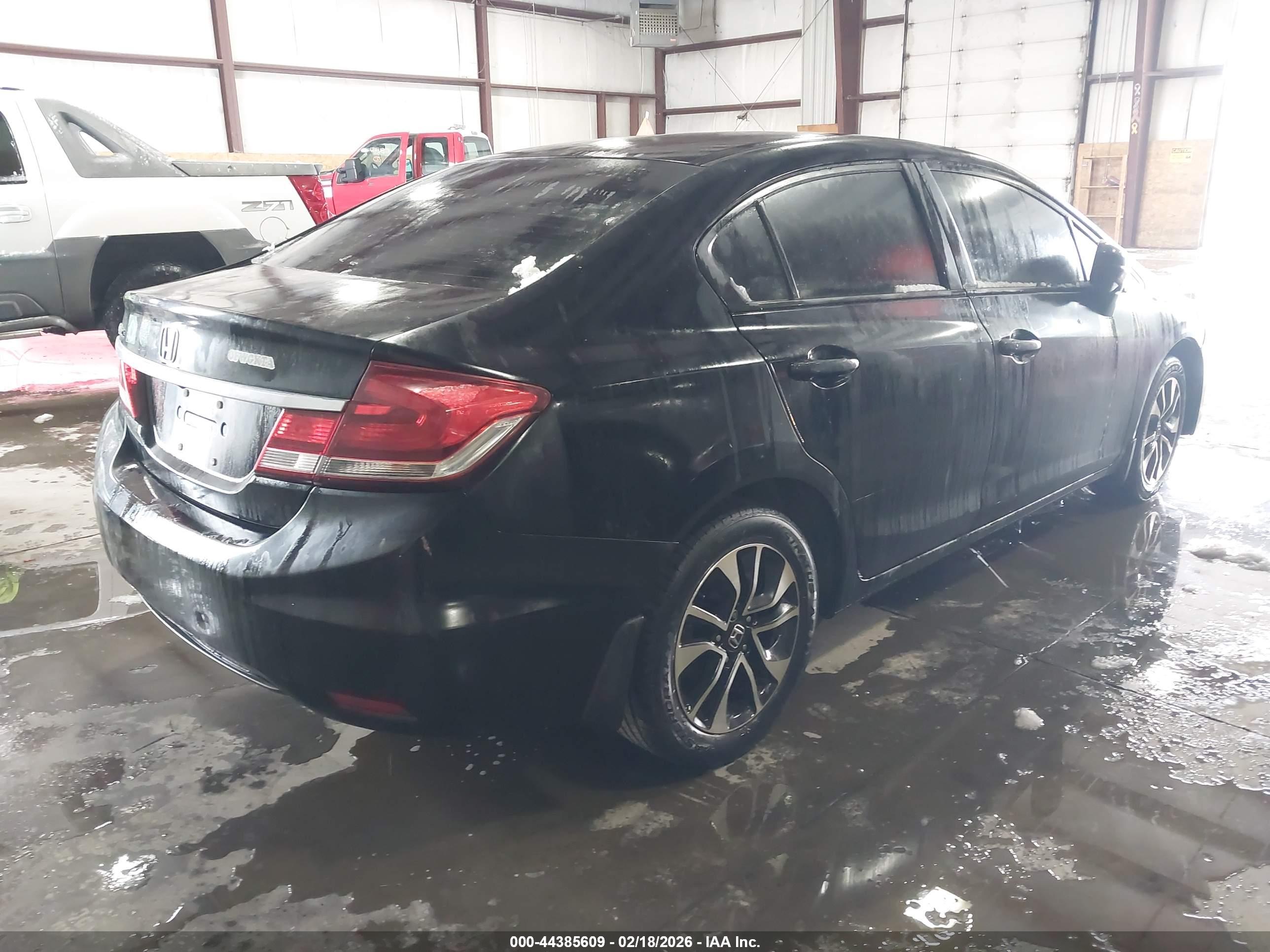 HONDA CIVIC image 4