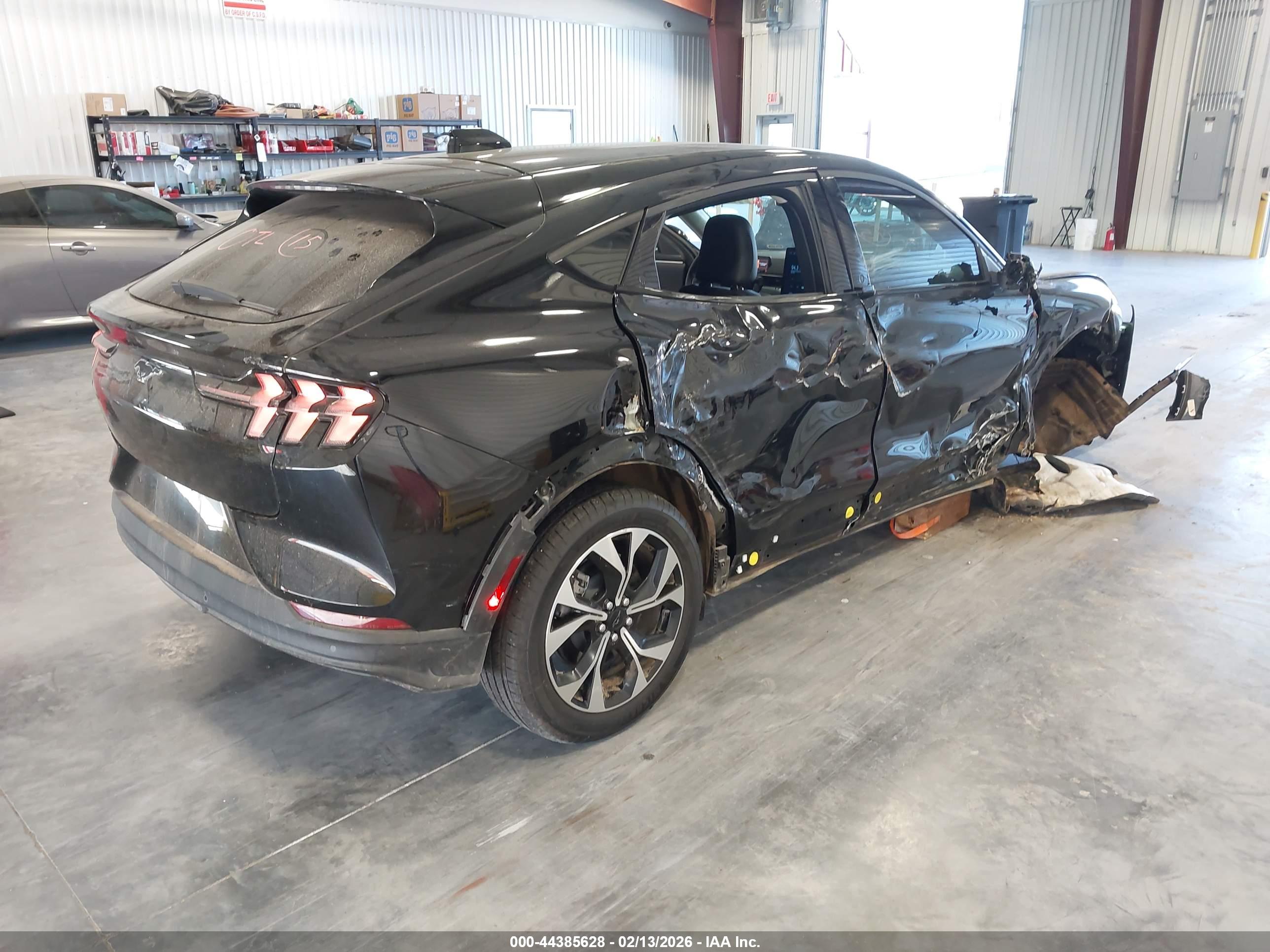 FORD MUSTANG image 4