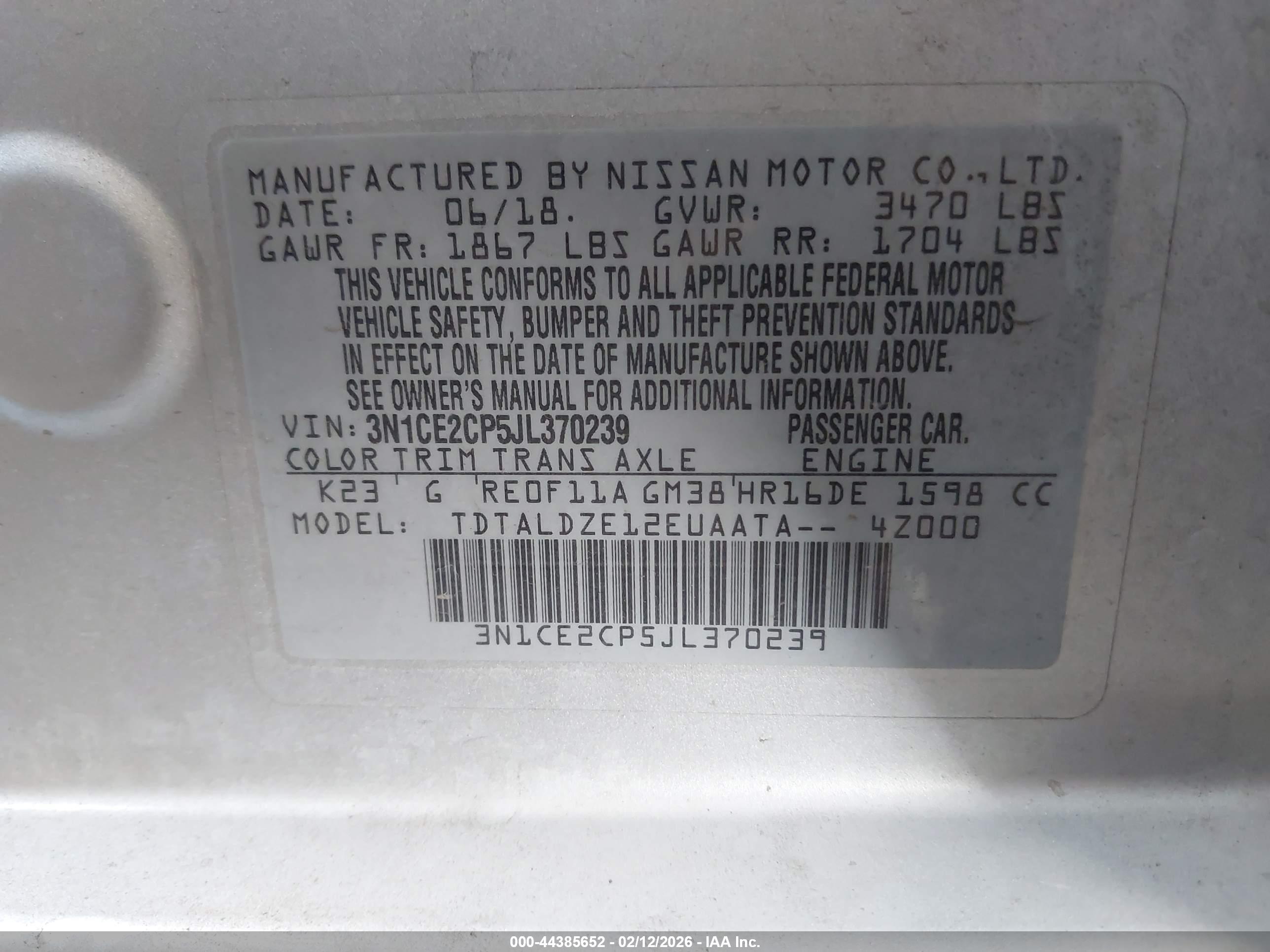NISSAN VERSA image 9