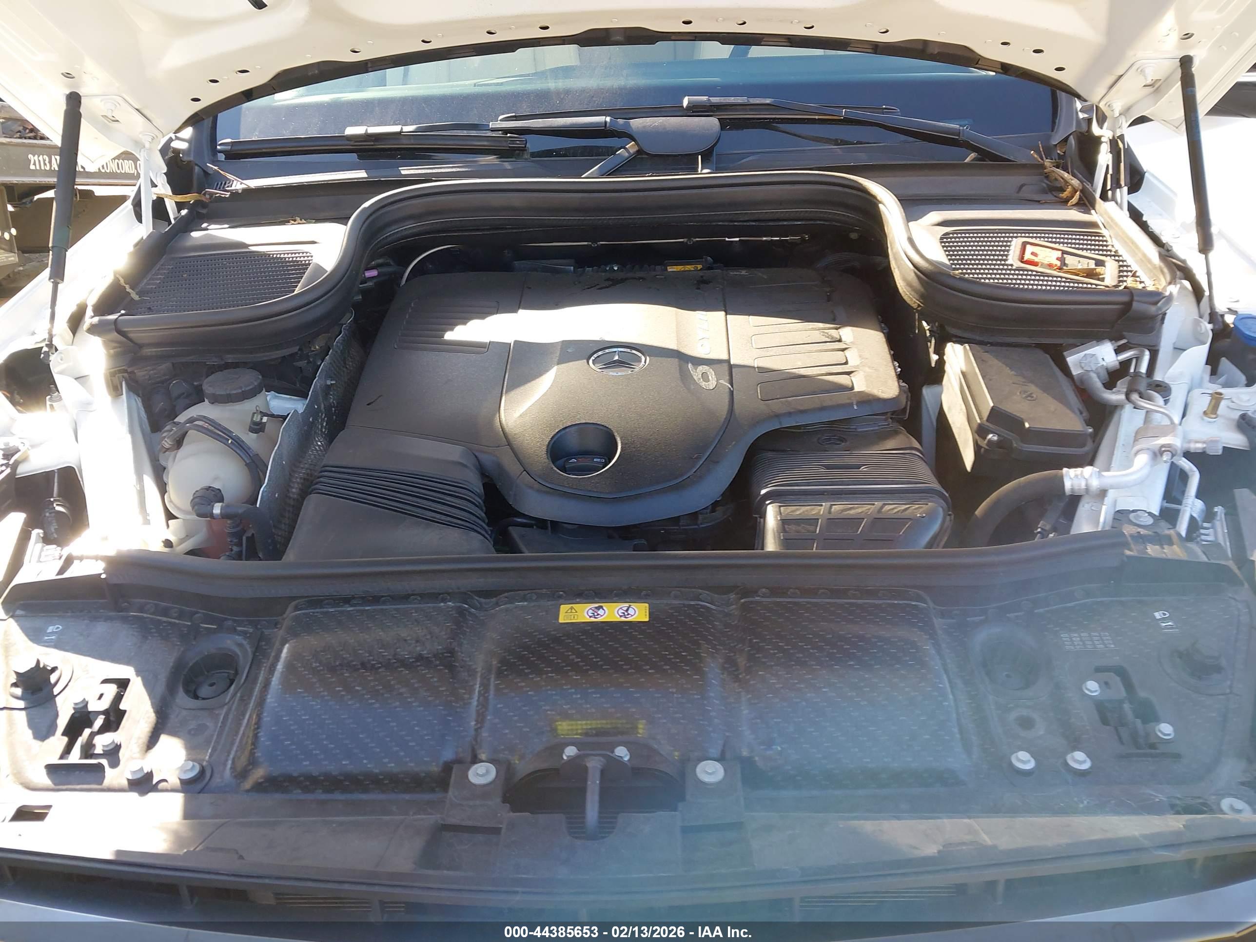 MERCEDES-BENZ GLS image 10