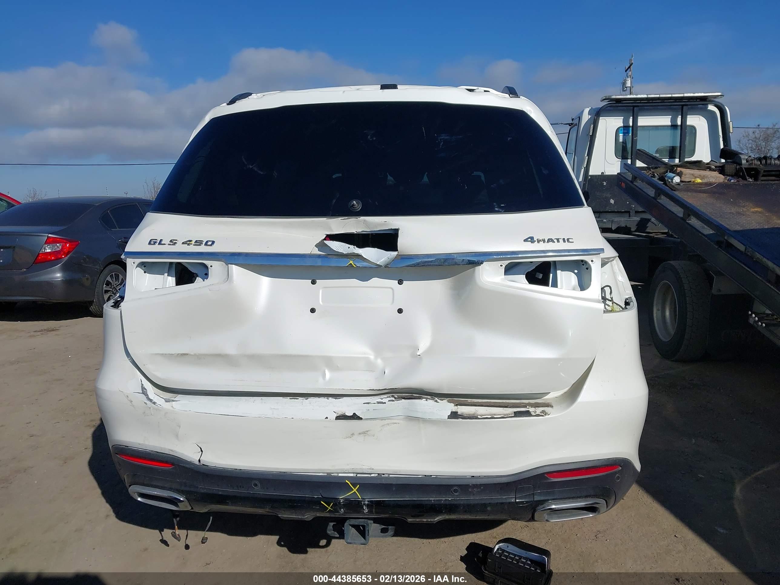MERCEDES-BENZ GLS image 6