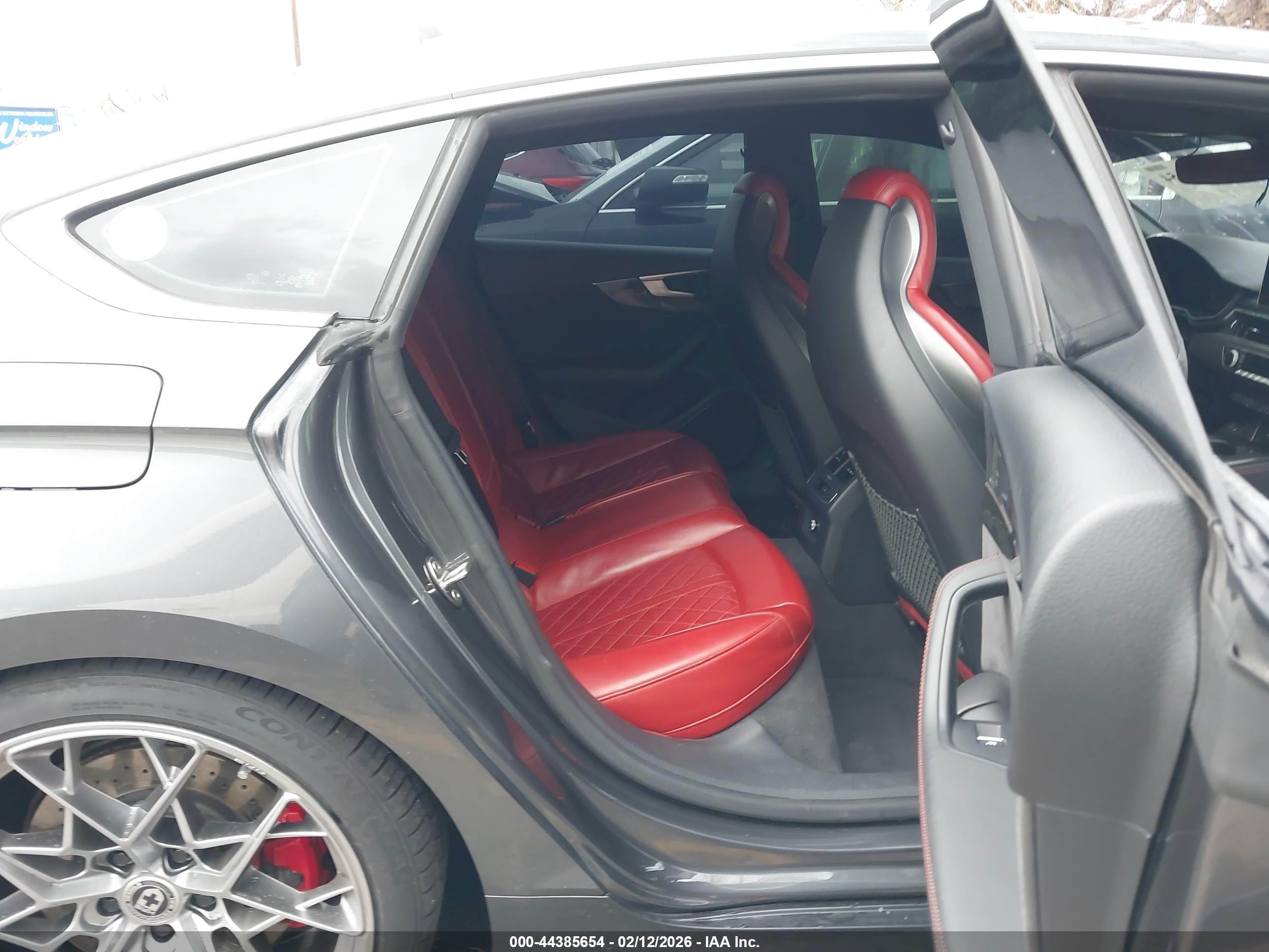 AUDI S5 image 8
