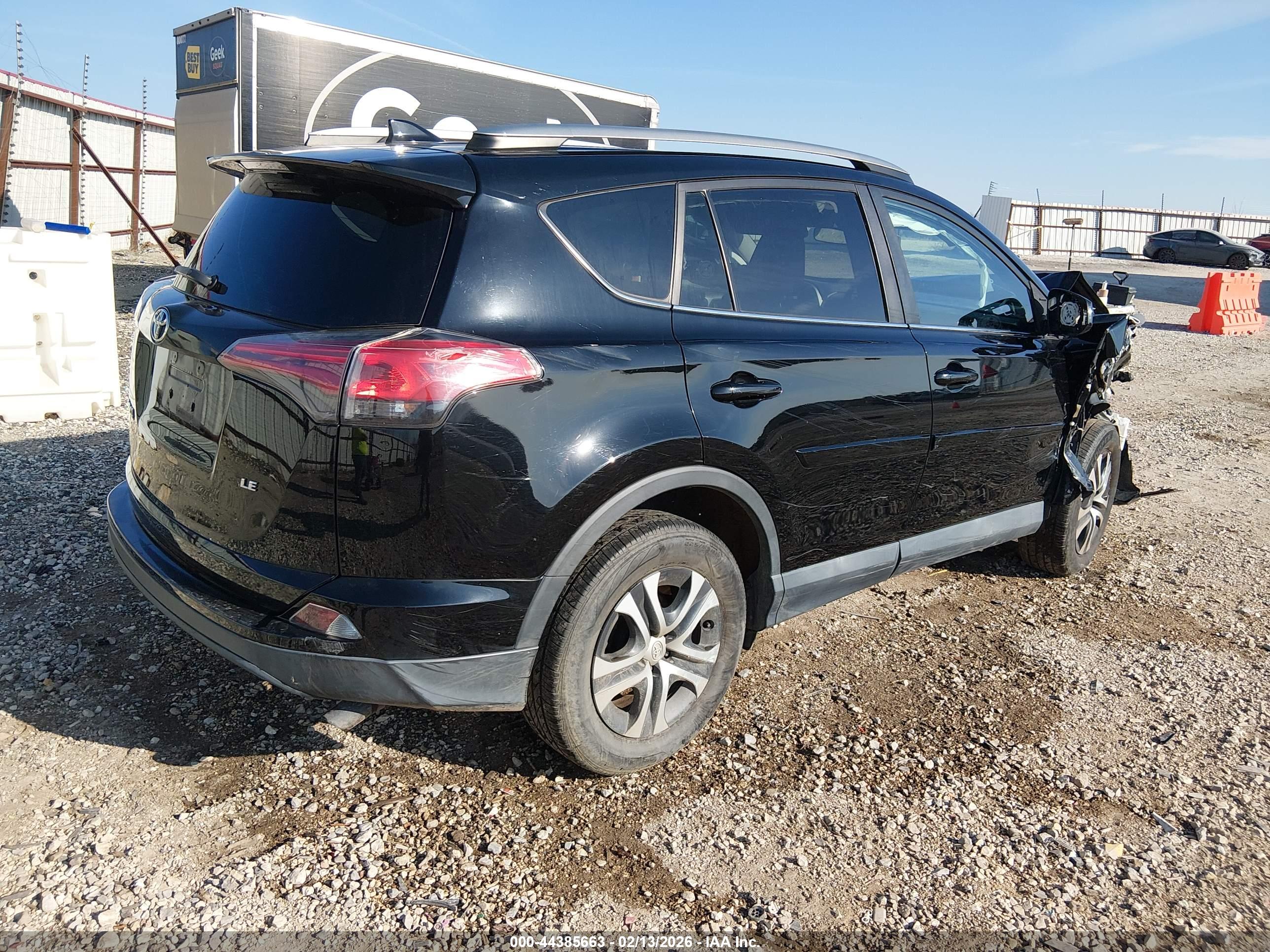 TOYOTA RAV4 image 4