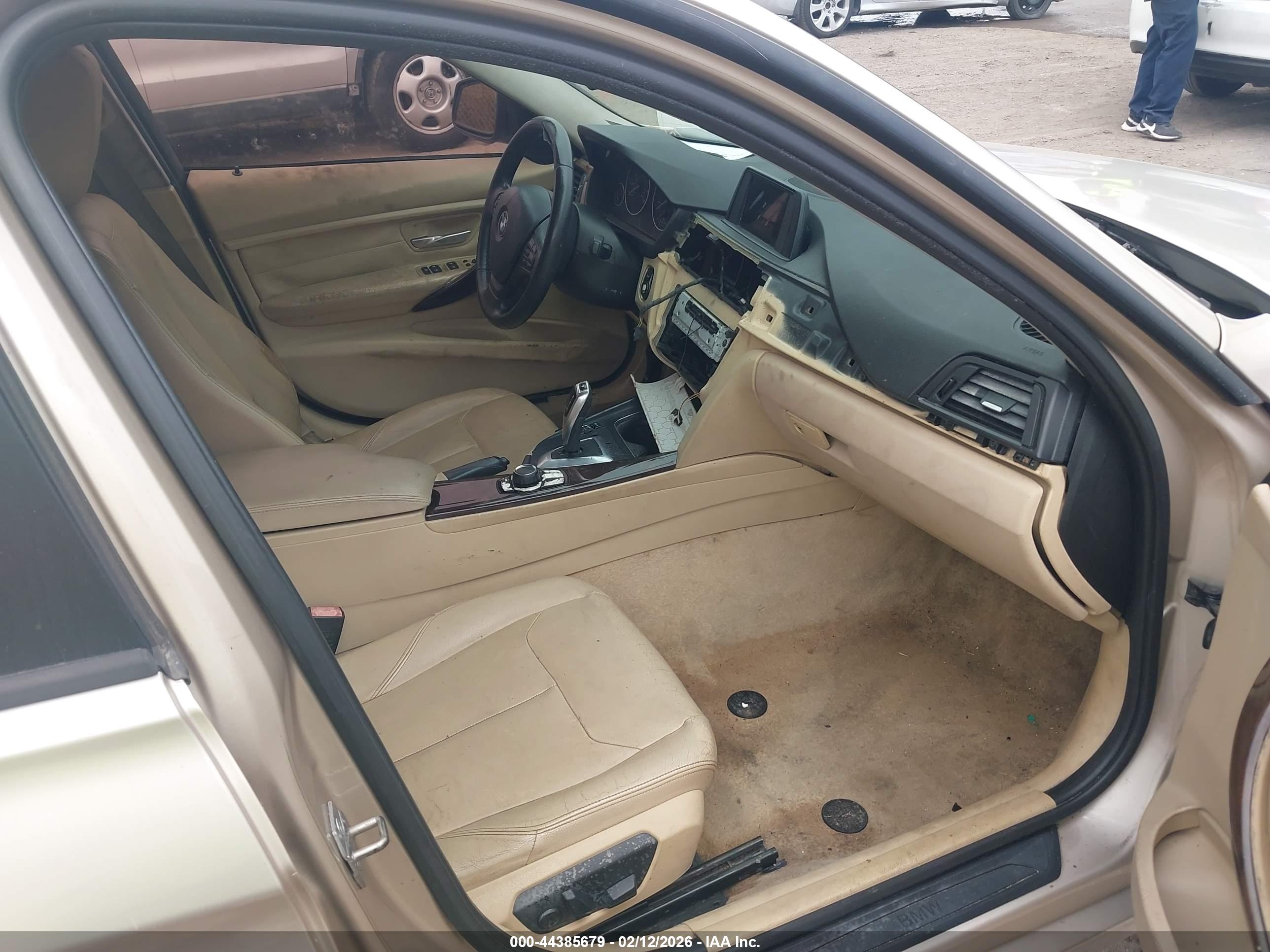 BMW 328I image 5