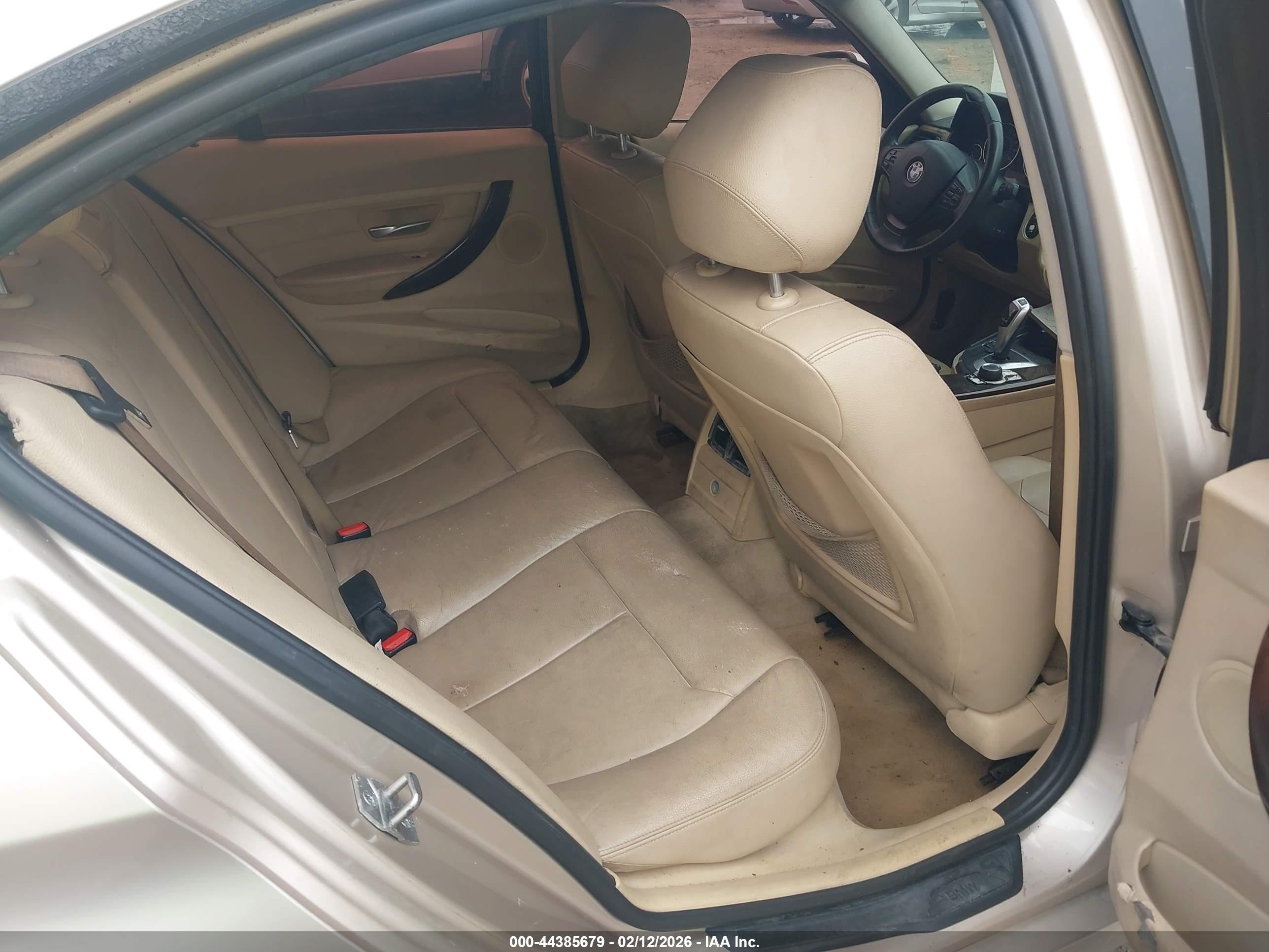 BMW 328I image 8