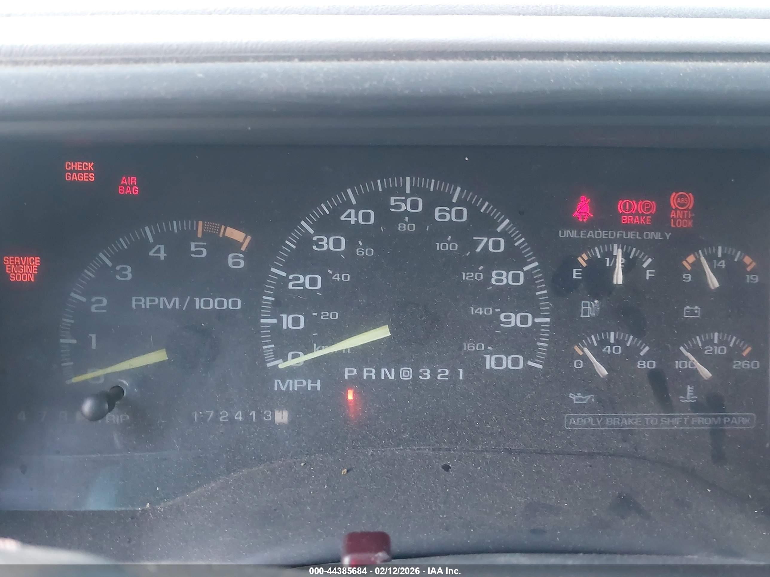 CHEVROLET SUBURBAN image 7