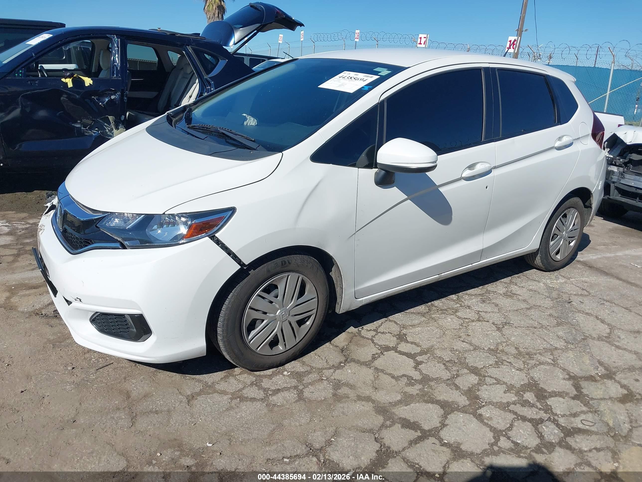 HONDA FIT image 2